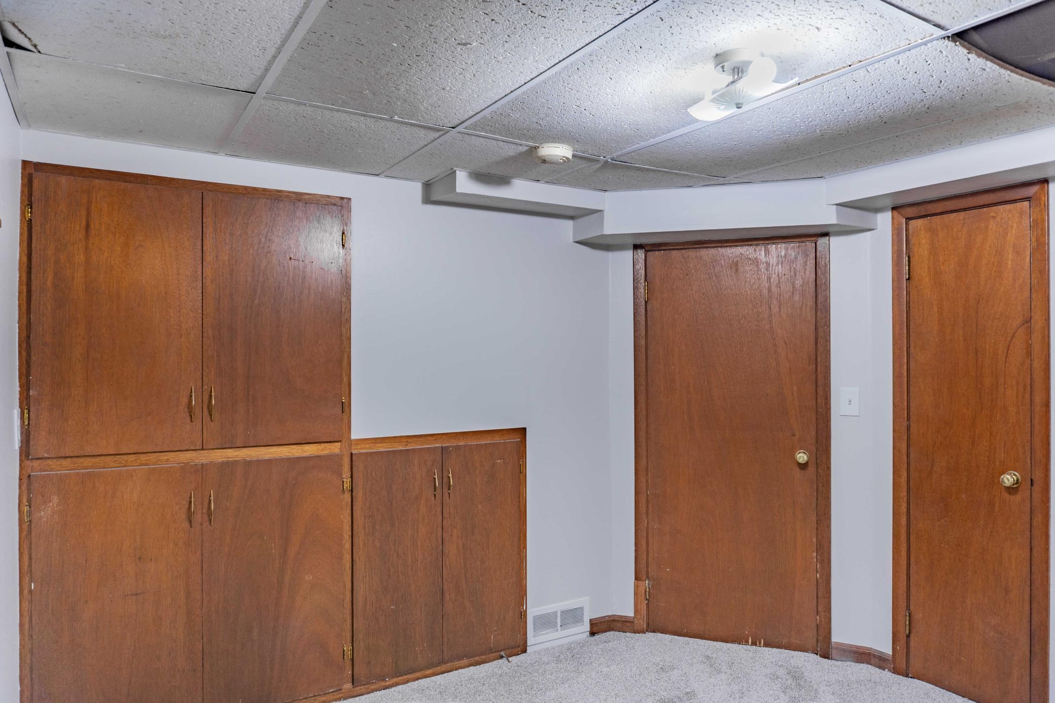 403 Madison Avenue S