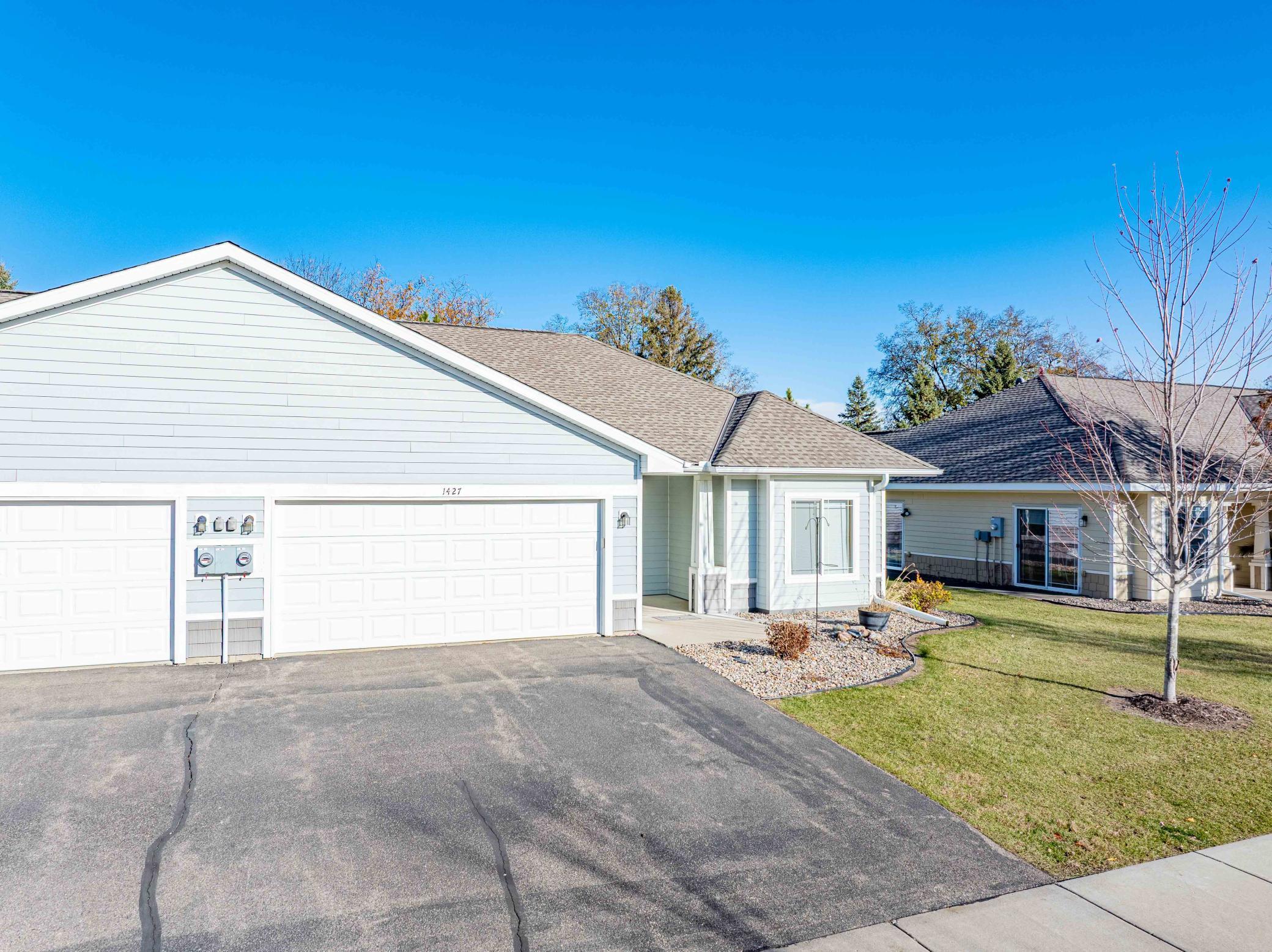 1427 Ravoux Lane