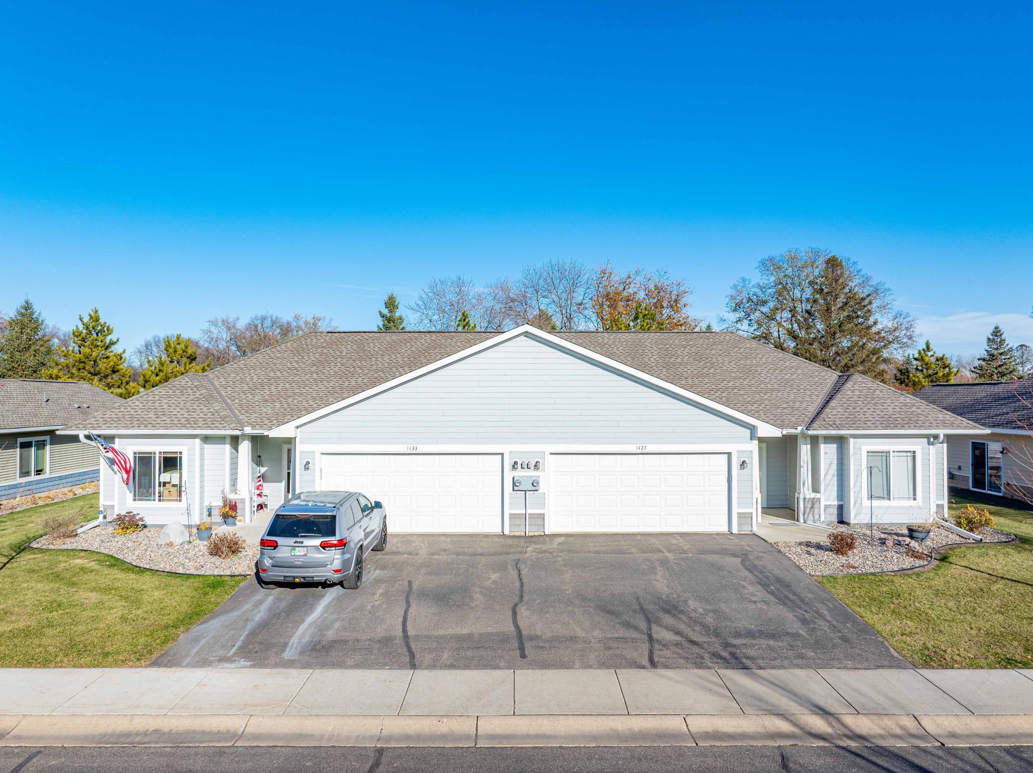 1427 Ravoux Lane