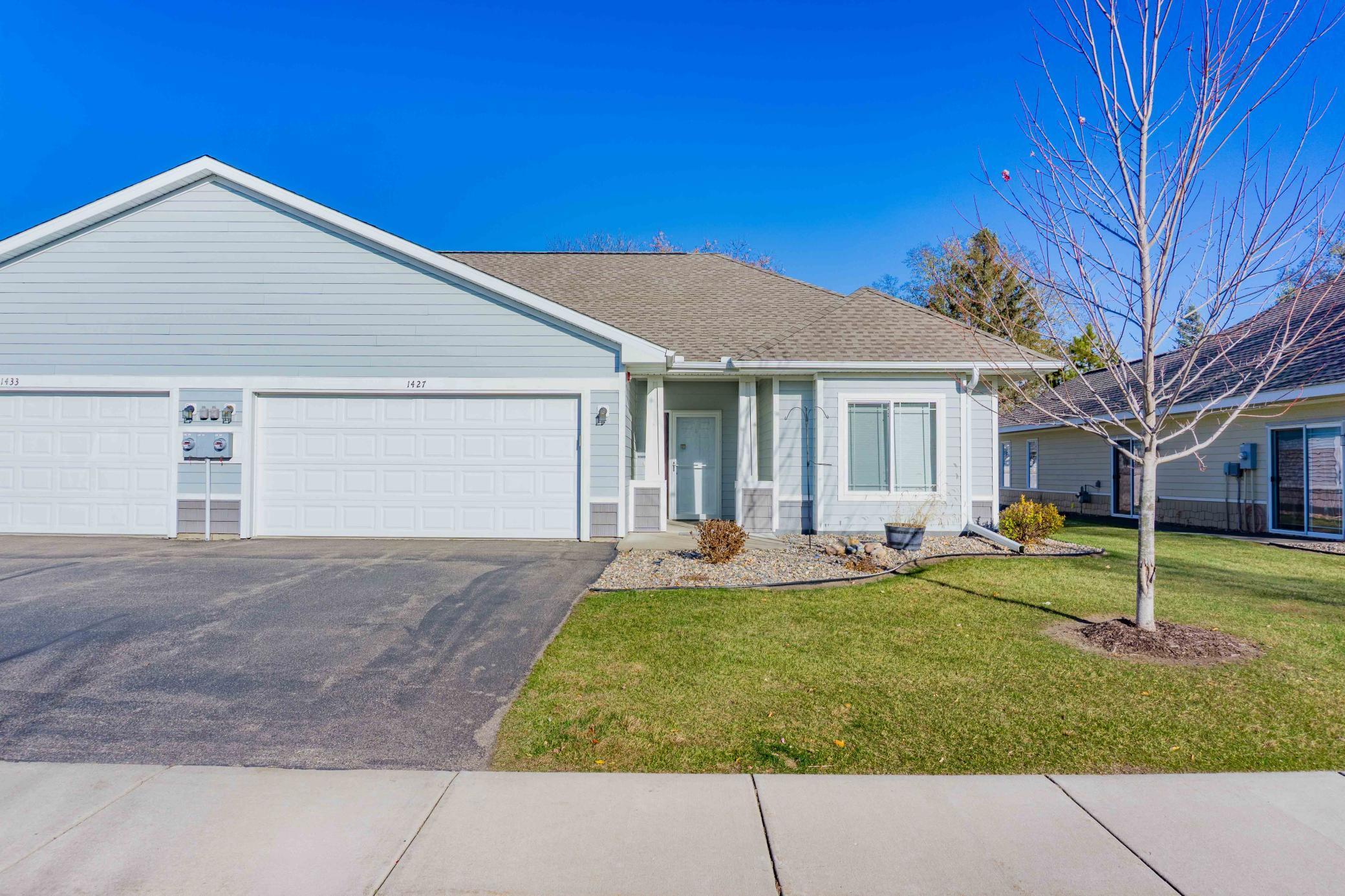 1427 Ravoux Lane