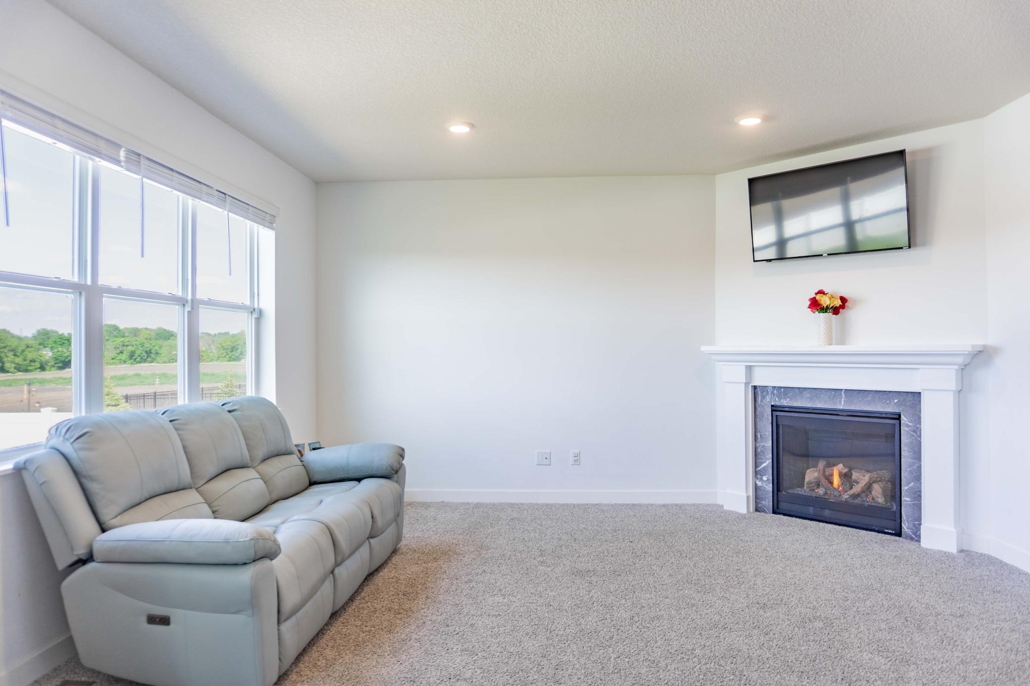 830 Foxglove Terrace