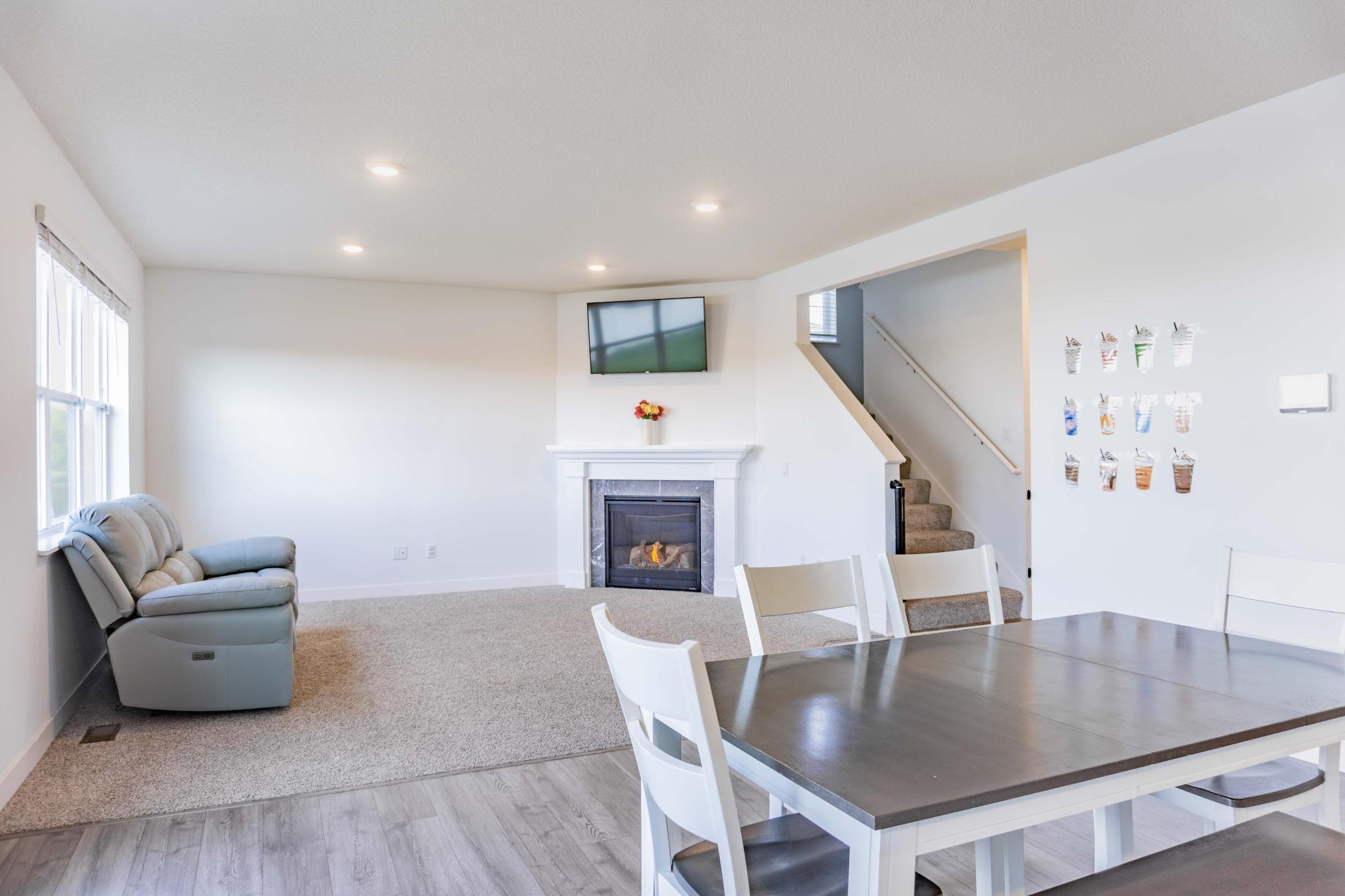 830 Foxglove Terrace