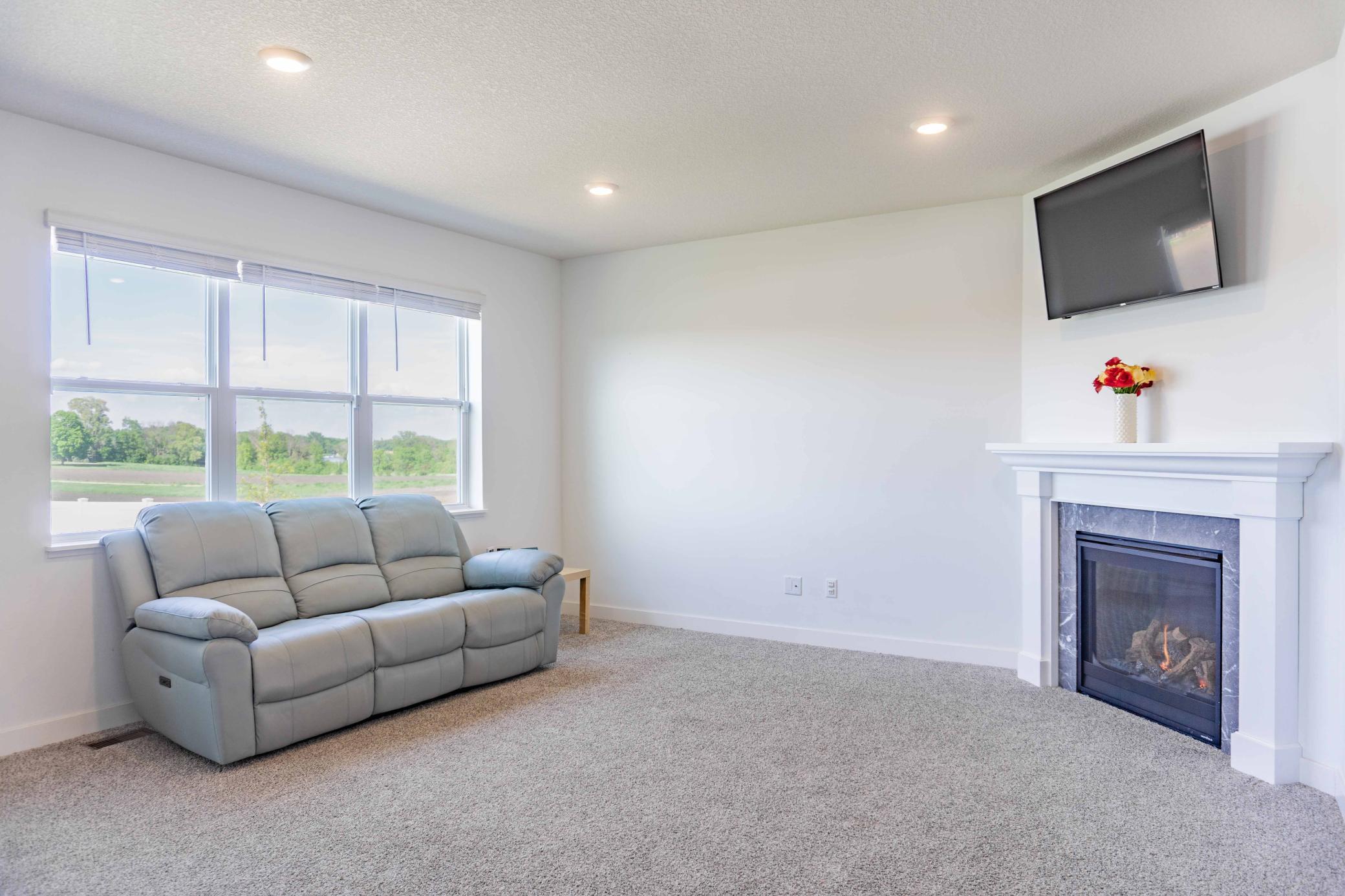 830 Foxglove Terrace