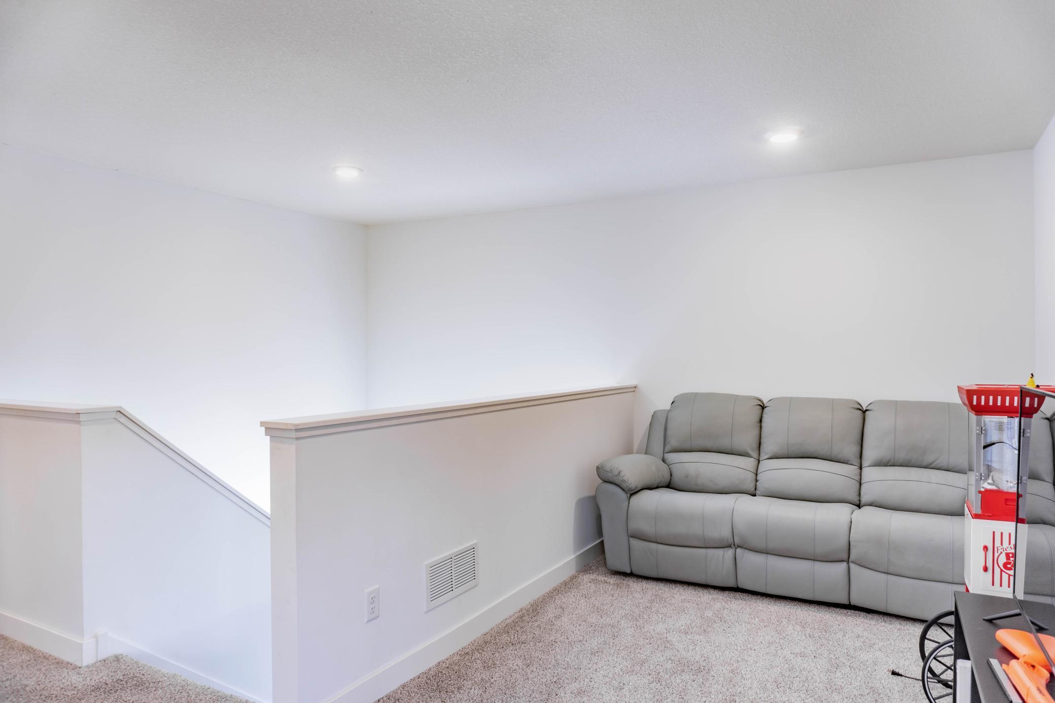 830 Foxglove Terrace