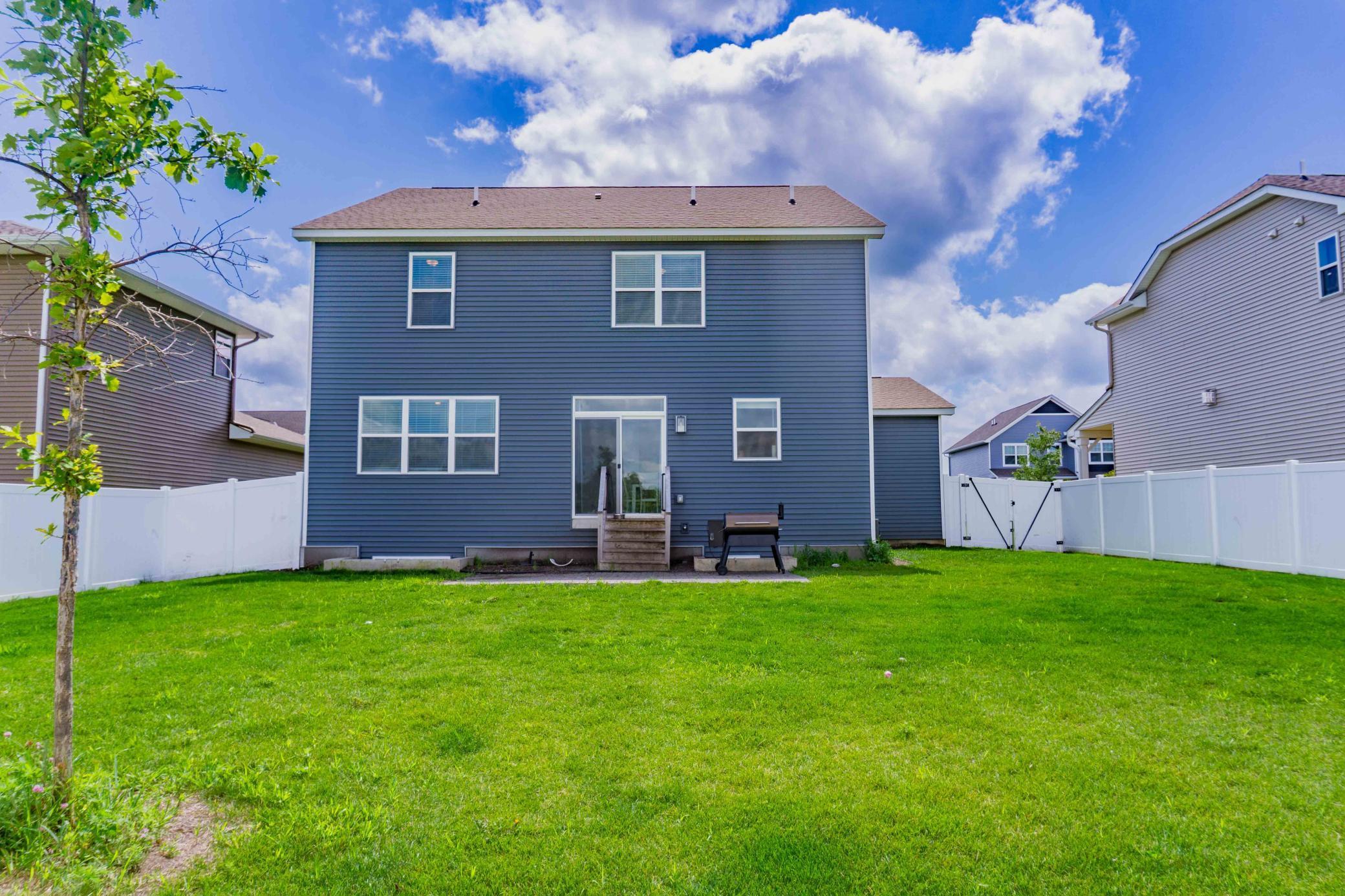 830 Foxglove Terrace