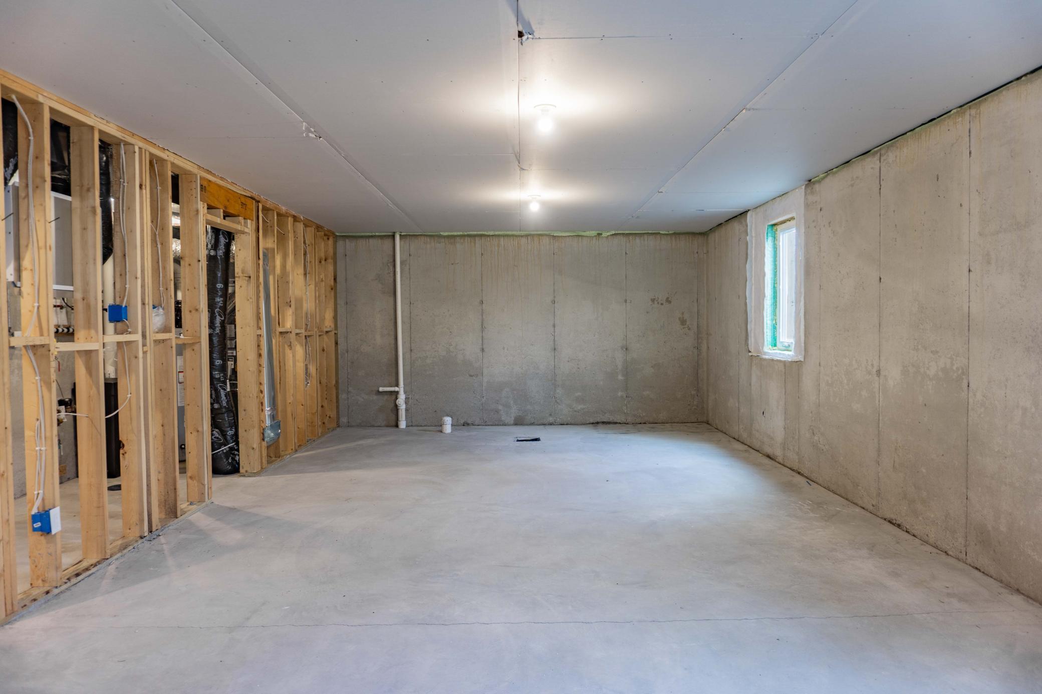 830 Foxglove Terrace