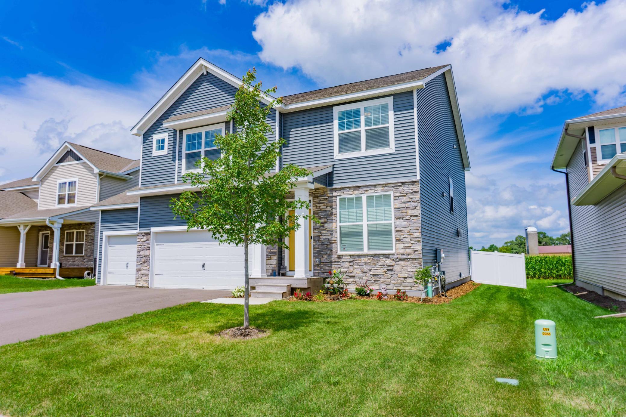 830 Foxglove Terrace