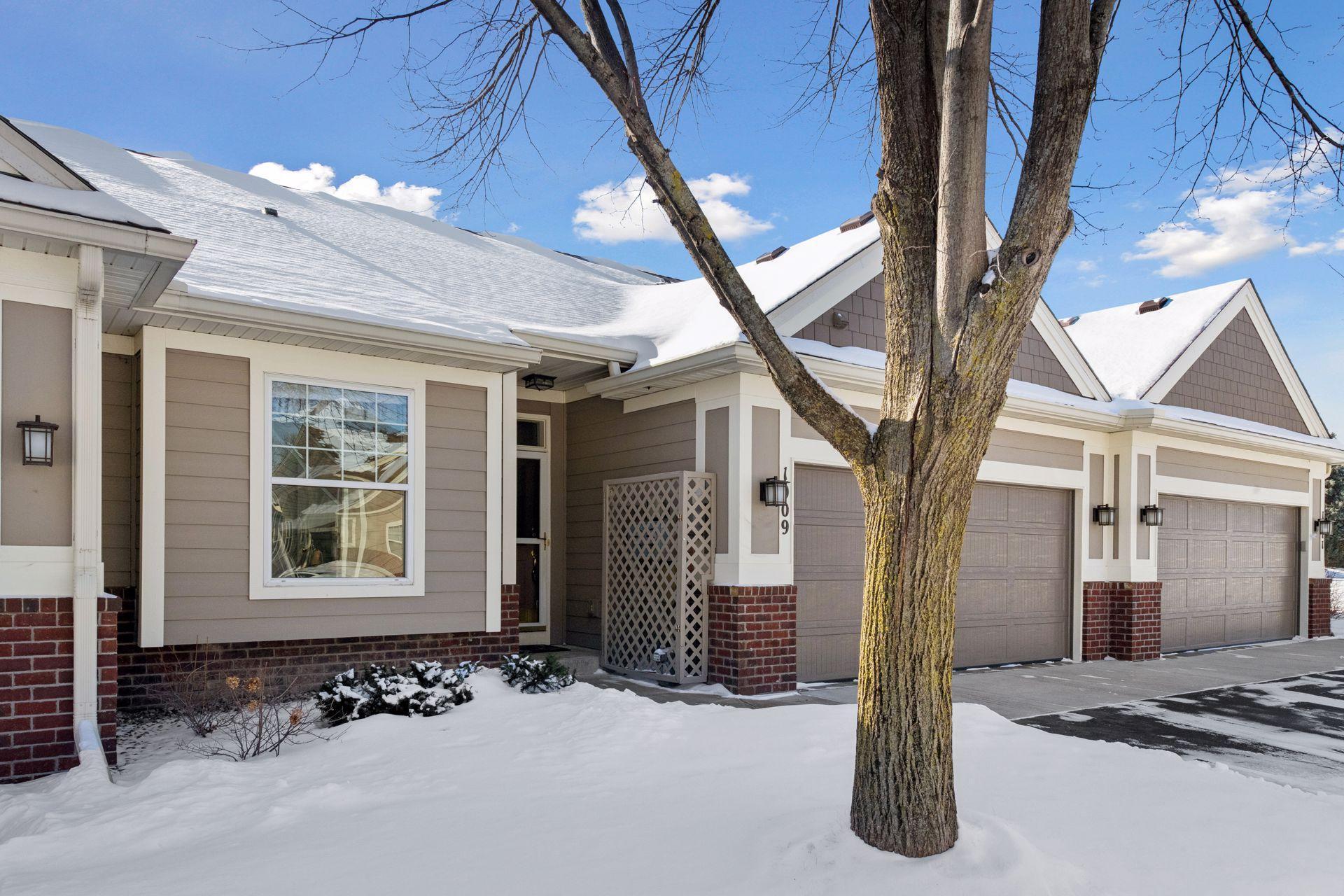 1009 Victoria Greens Boulevard