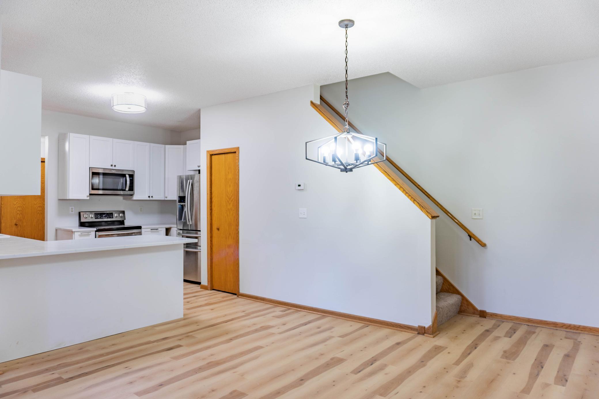 1122 Crystal Place W