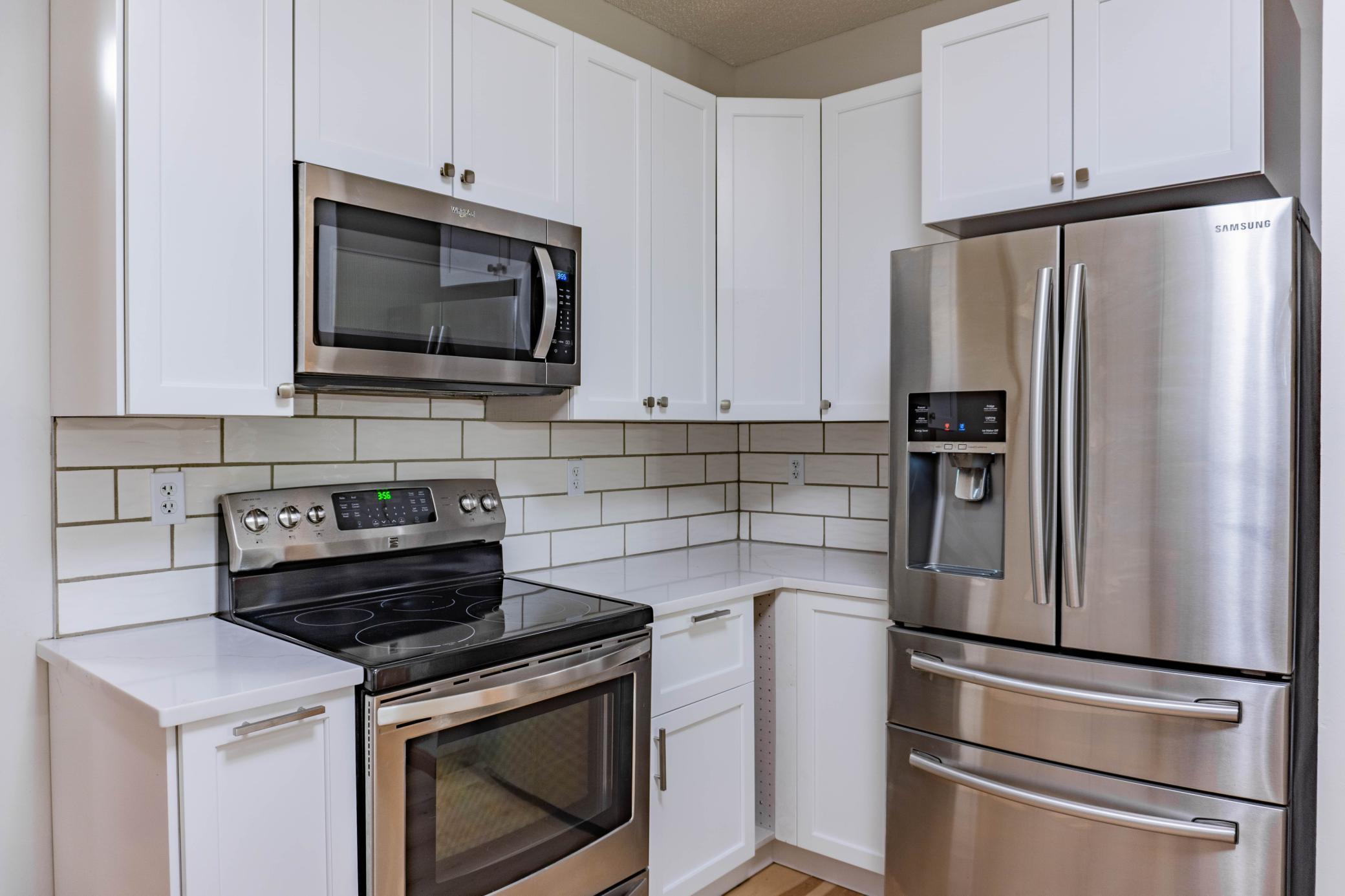 1122 Crystal Place W