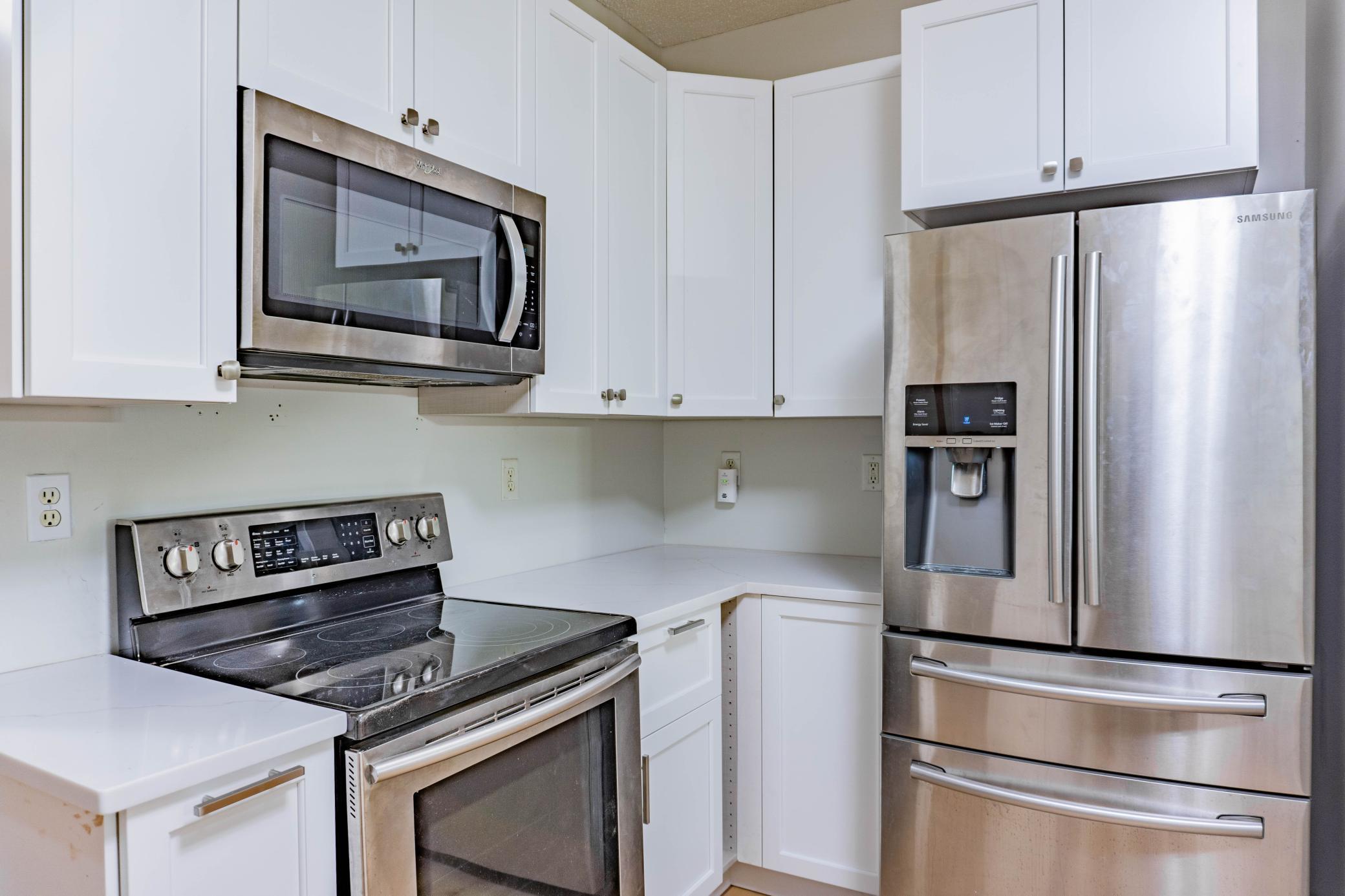 1122 Crystal Place W