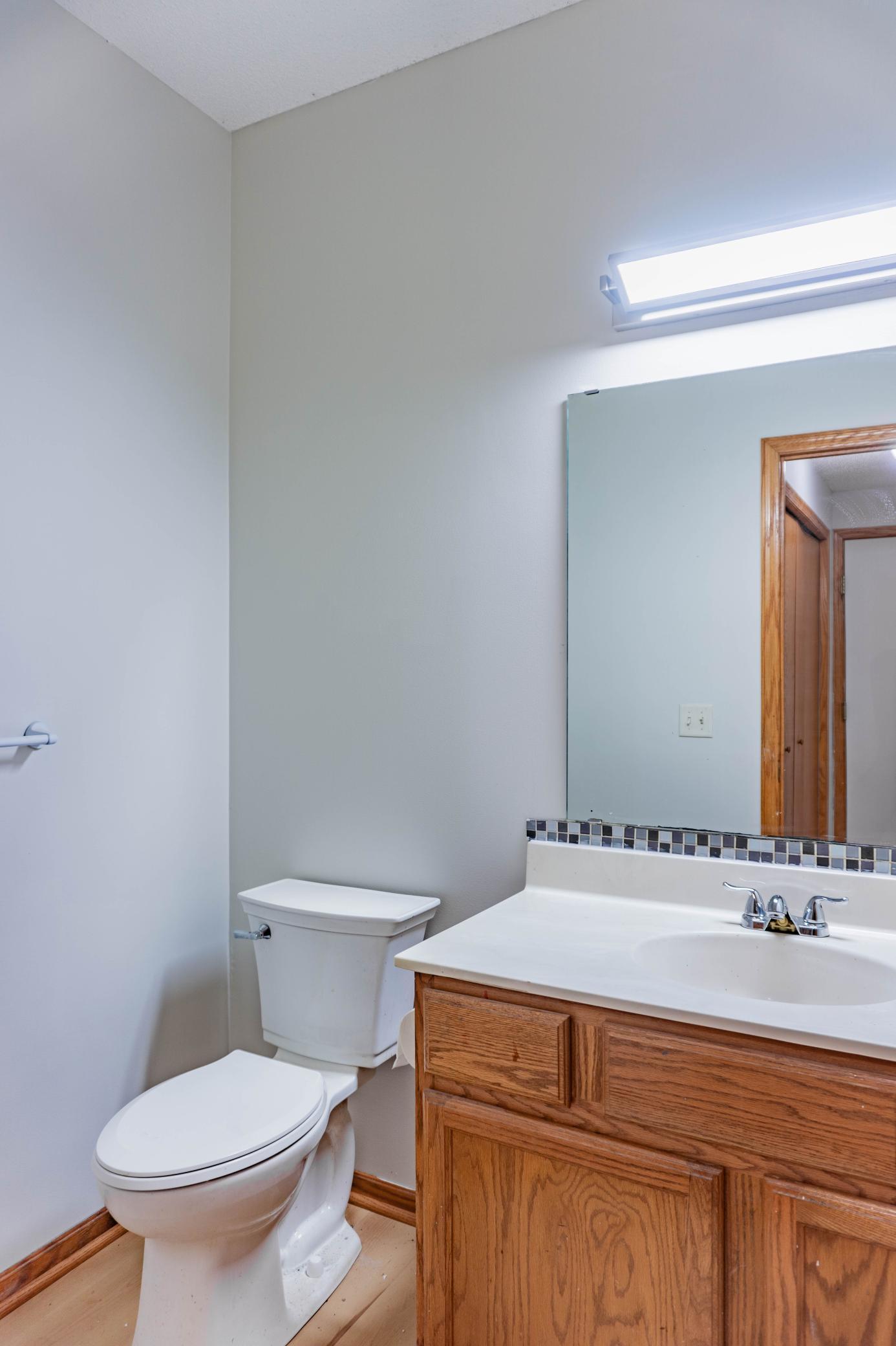 1122 Crystal Place W