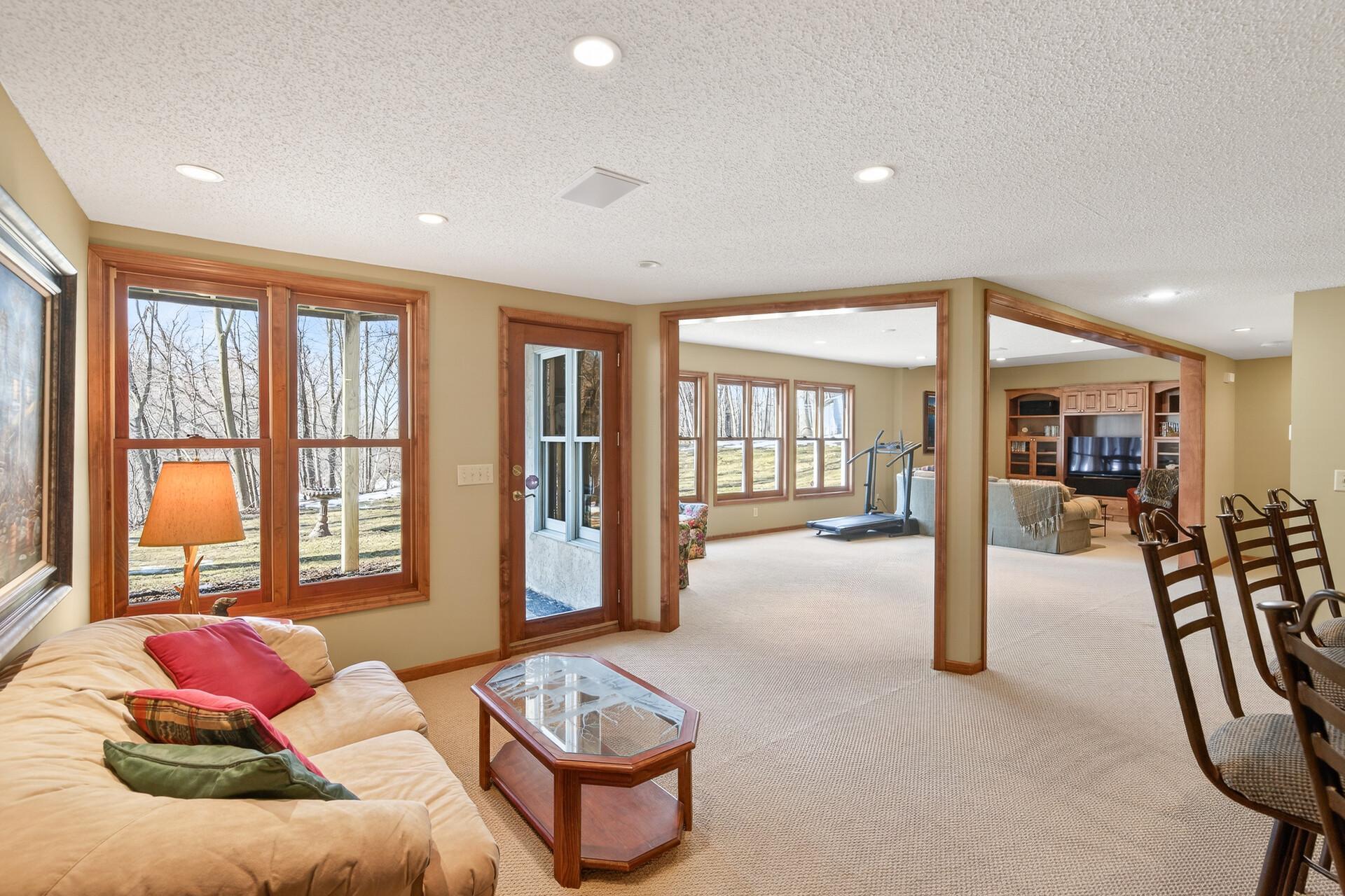 11990 Creekridge Lane