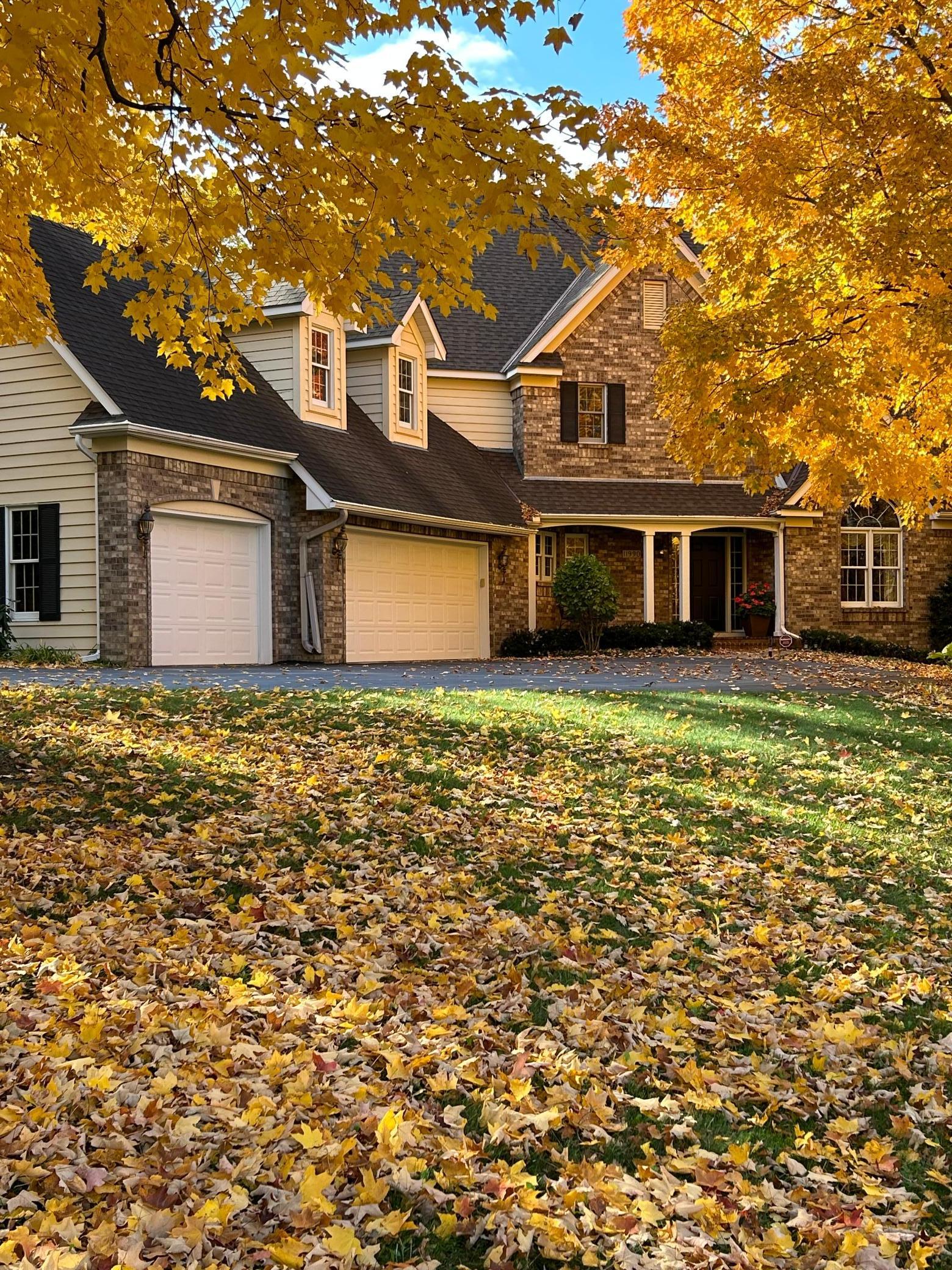 11990 Creekridge Lane