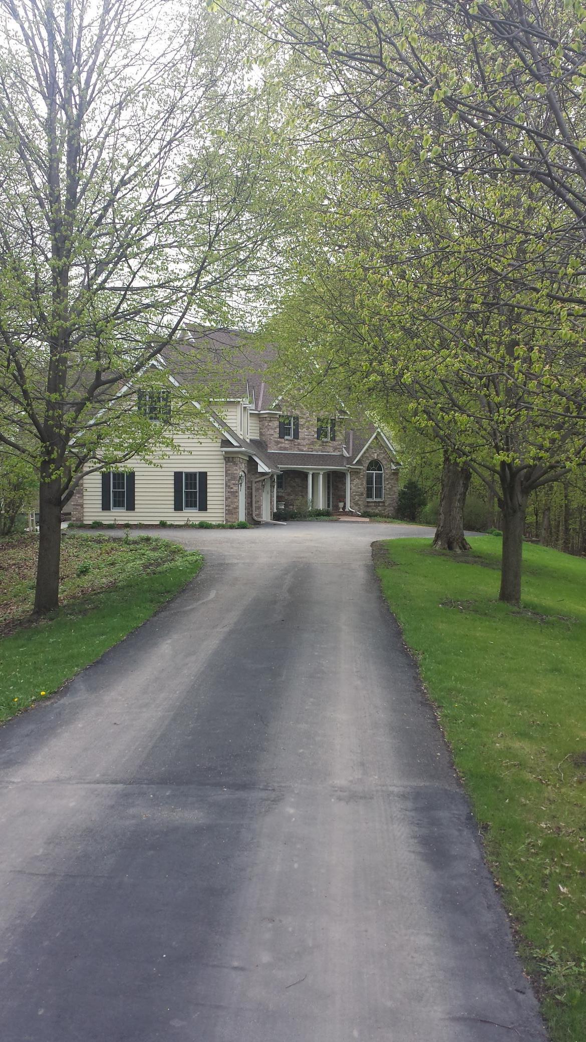 11990 Creekridge Lane