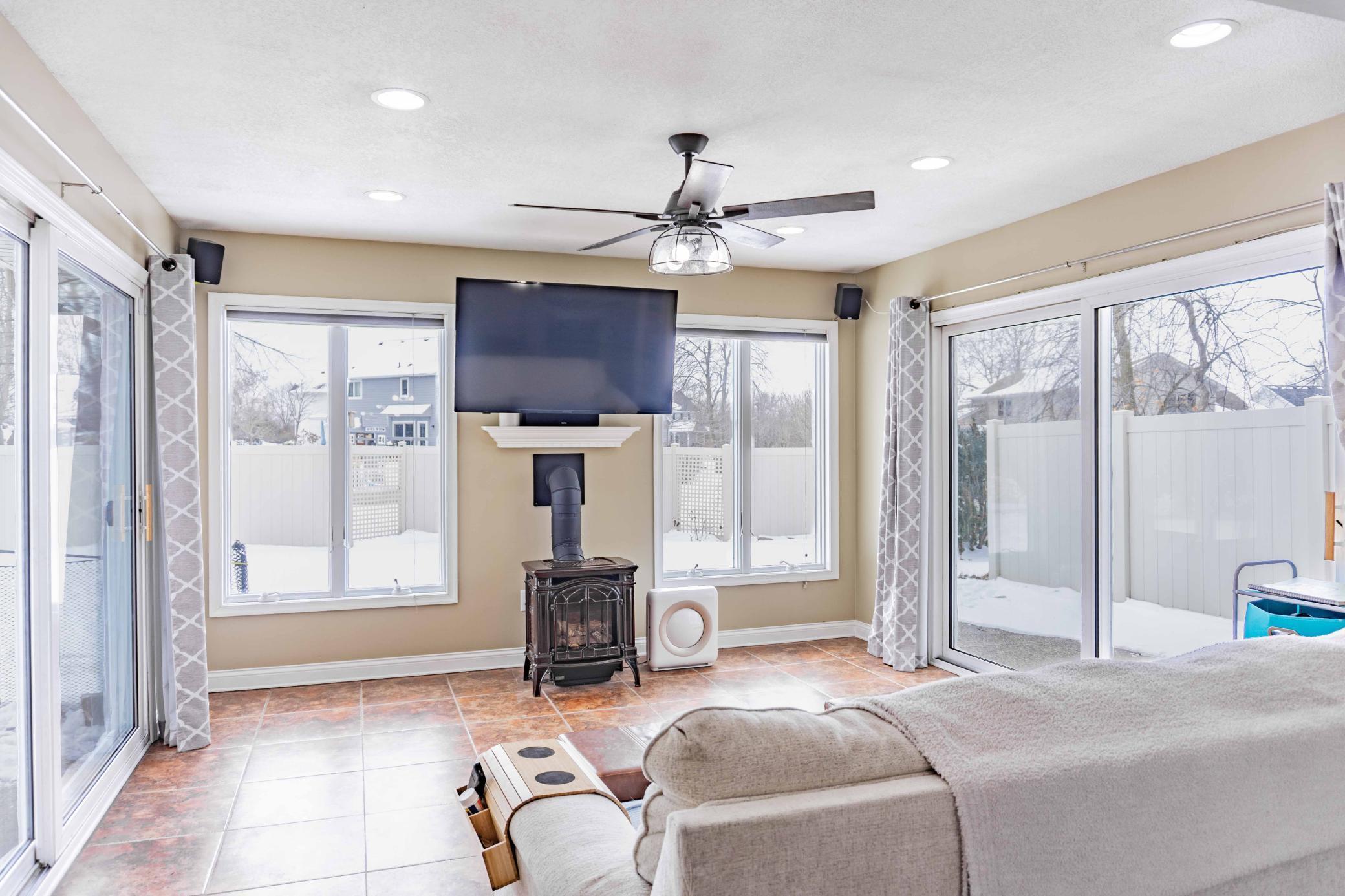 110912 Von Hertzen Circle