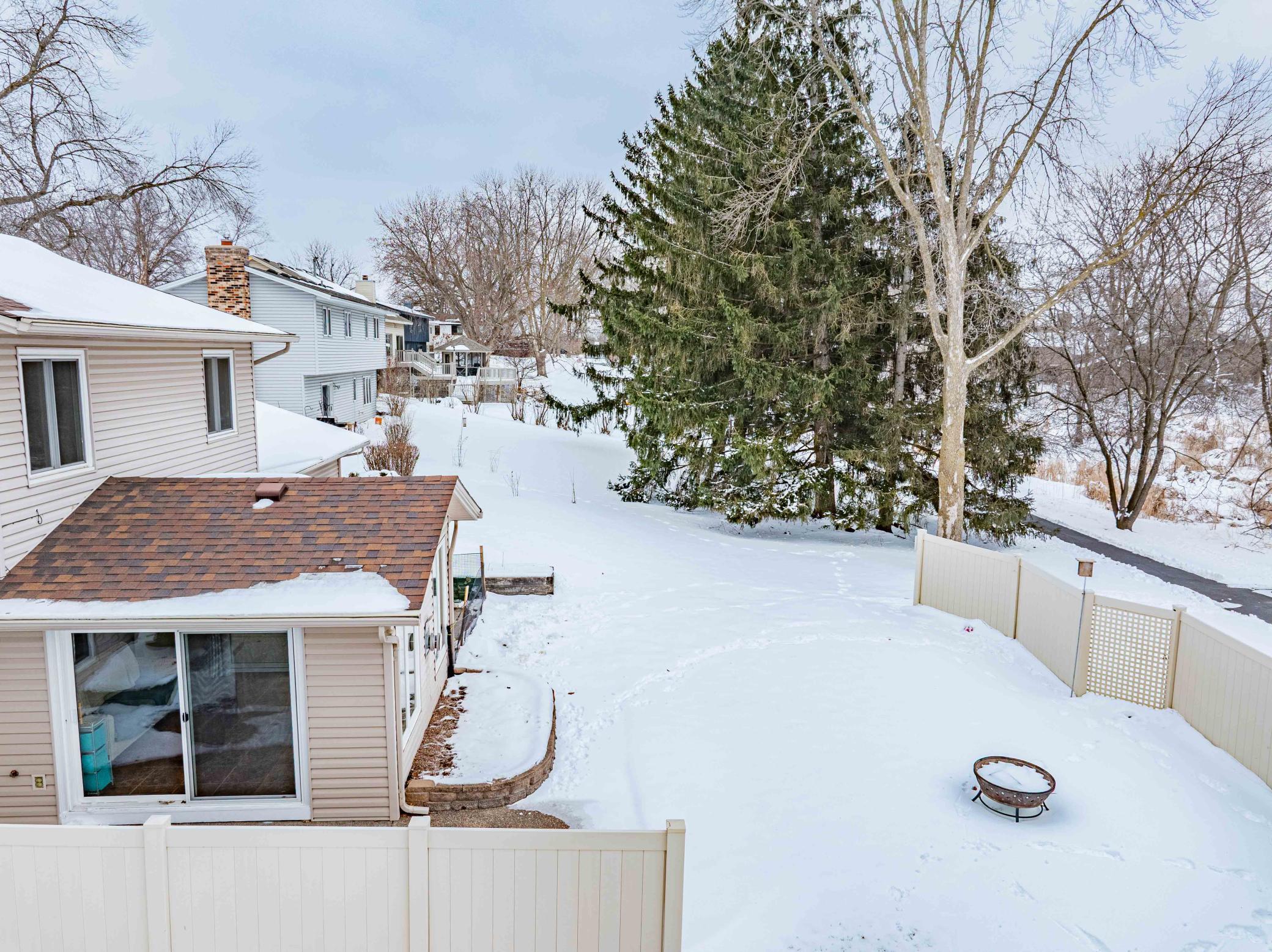 110912 Von Hertzen Circle