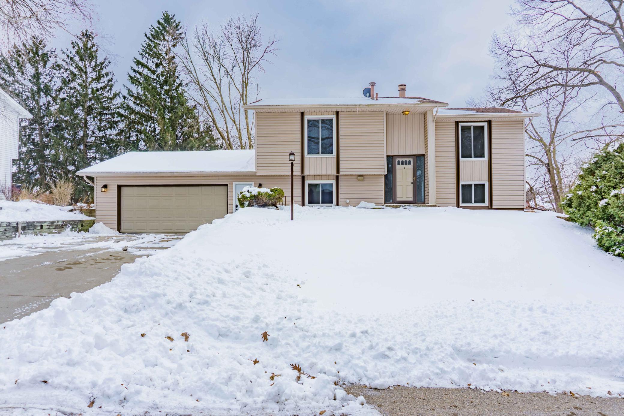 110912 Von Hertzen Circle