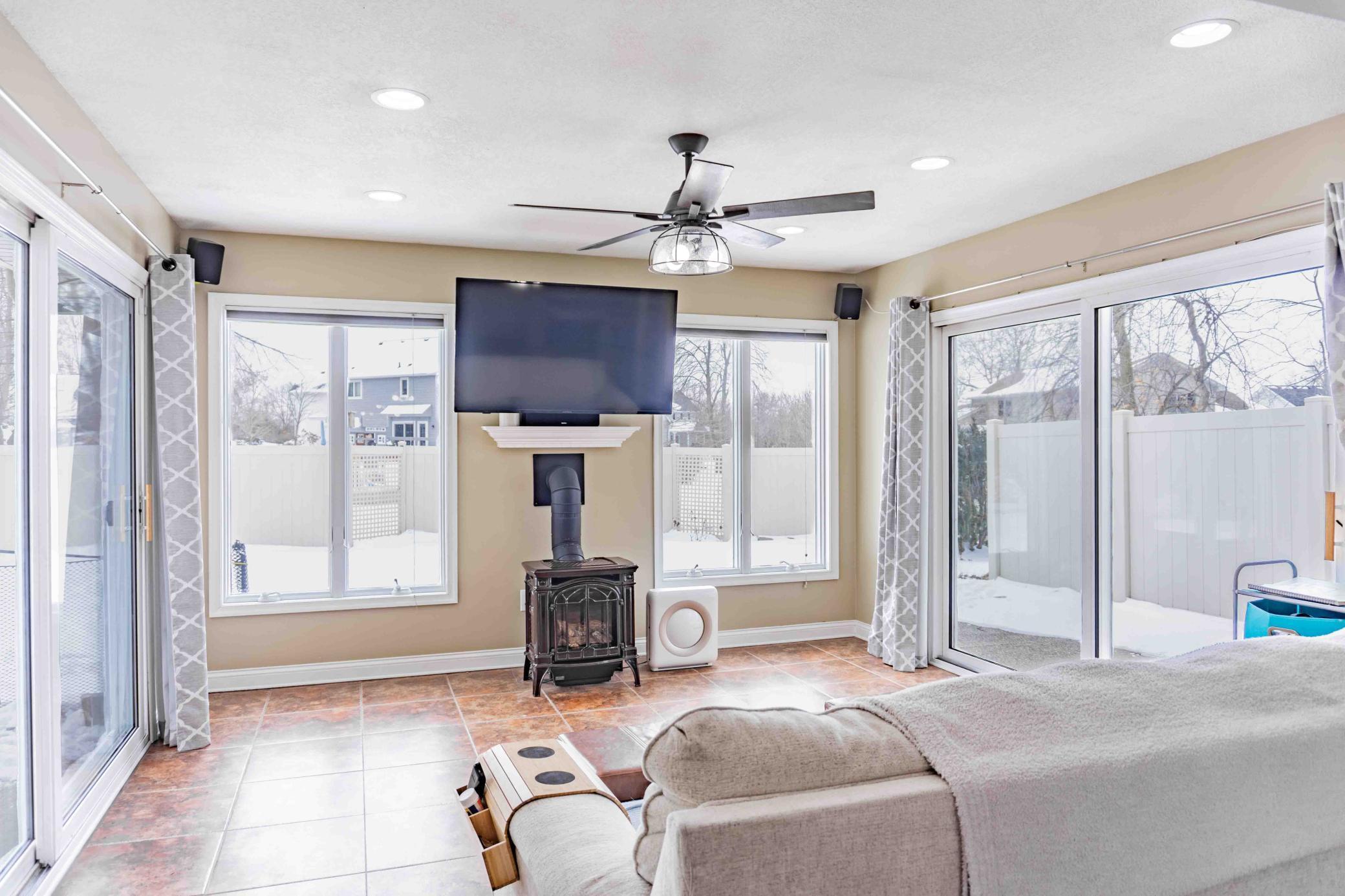 110912 Von Hertzen Circle