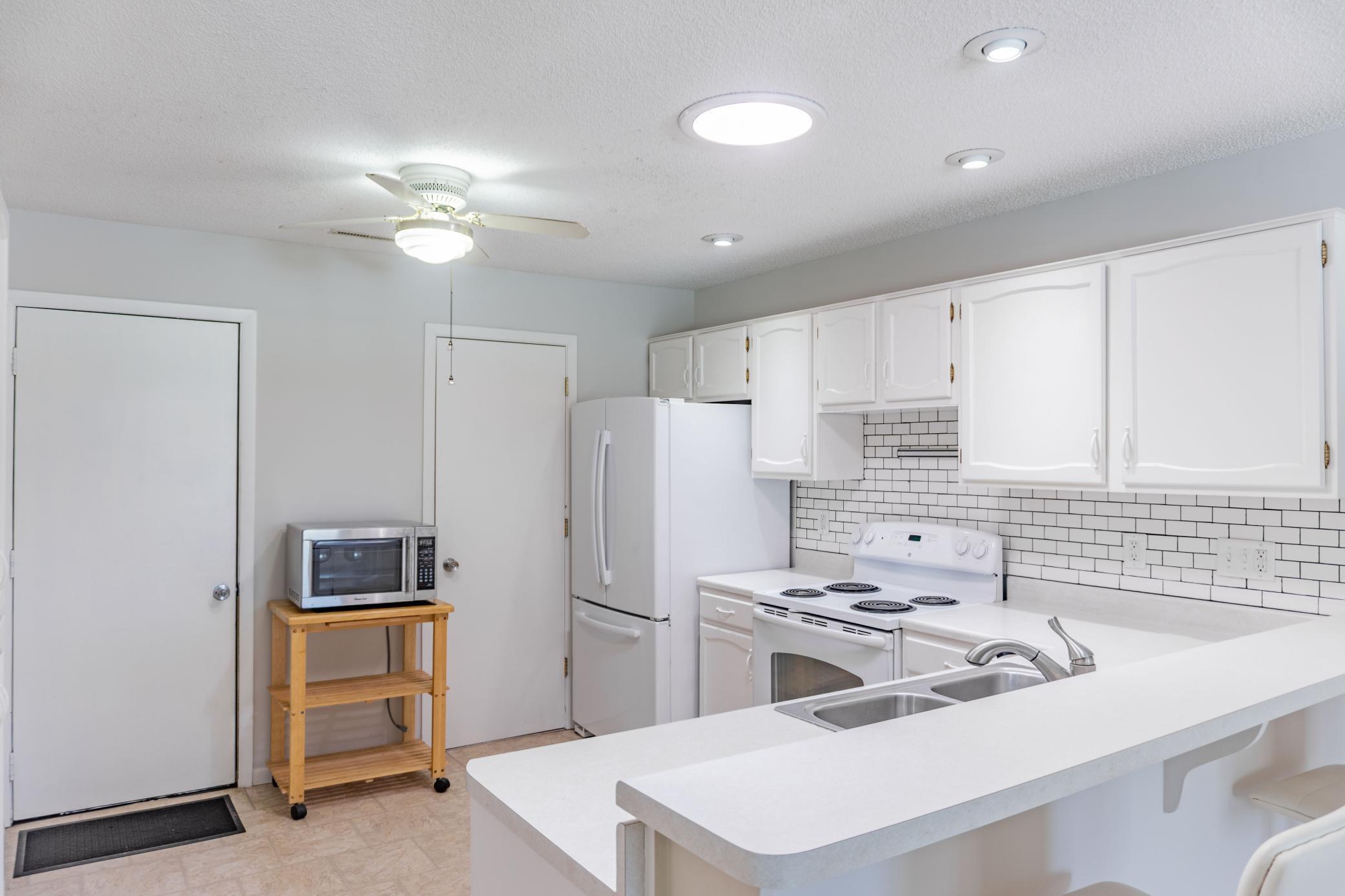 7922 Timber Lake Drive