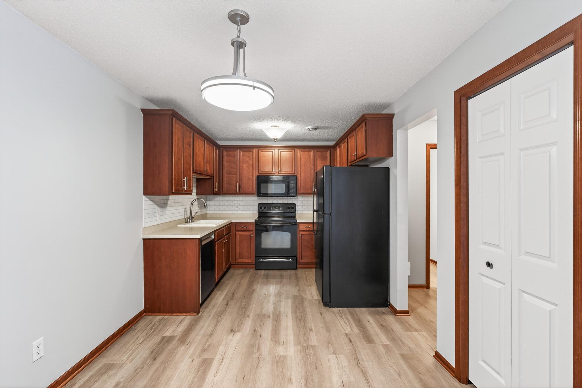 1316 Raintree Lane