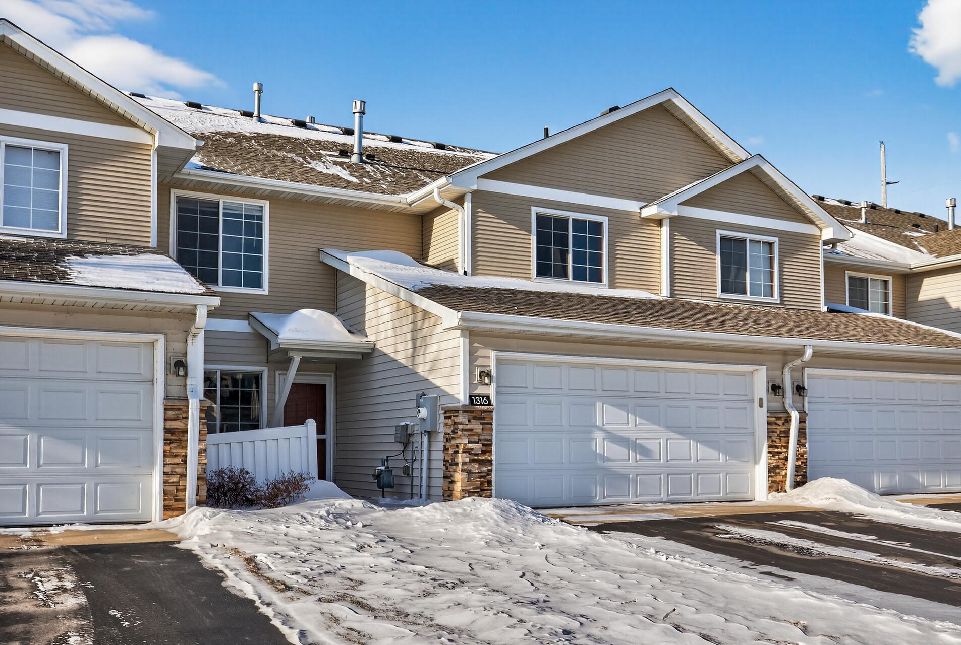1316 Raintree Lane