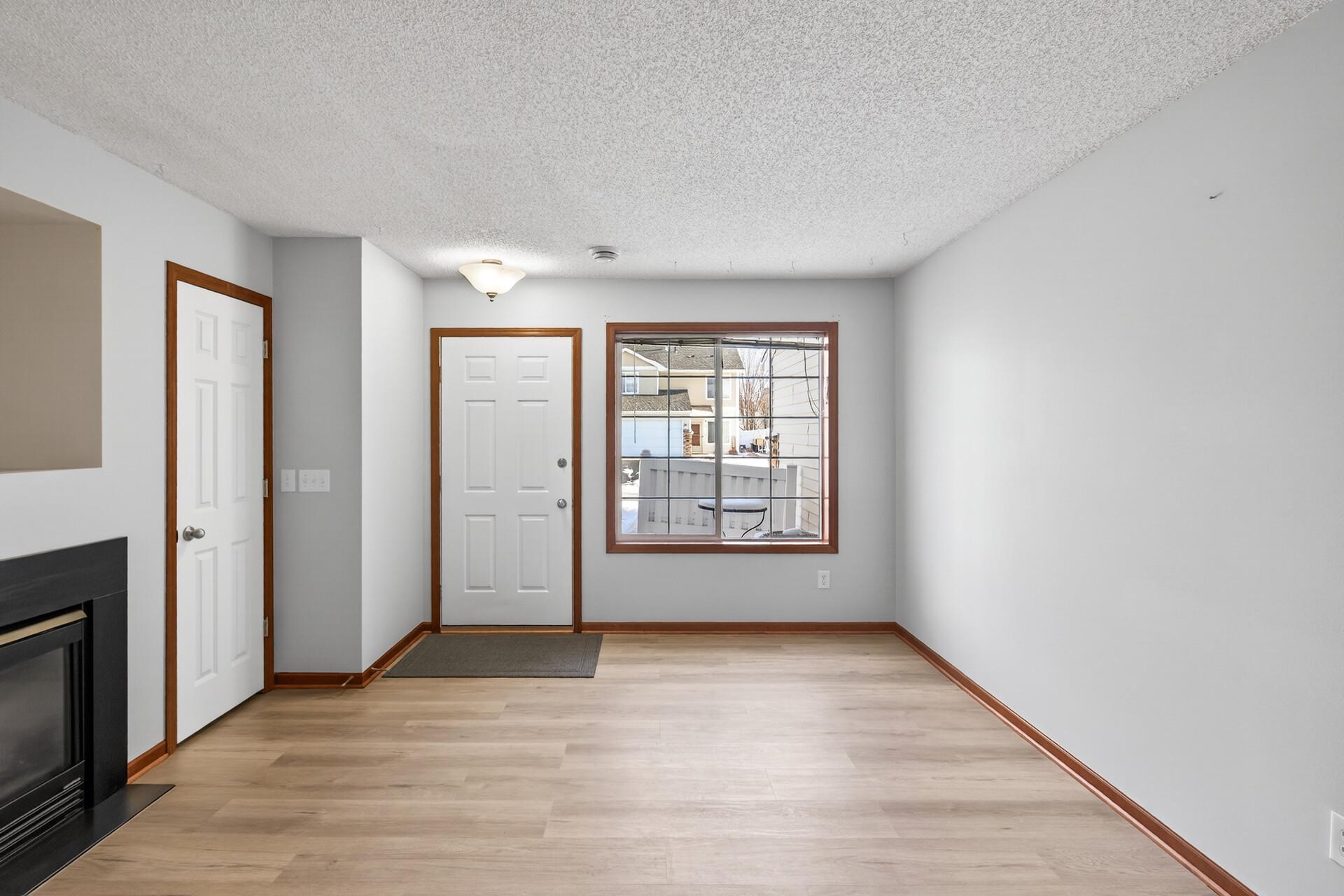 1316 Raintree Lane