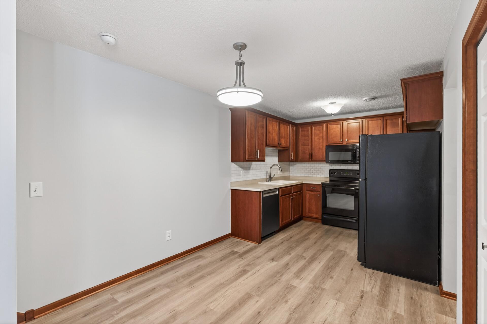 1316 Raintree Lane
