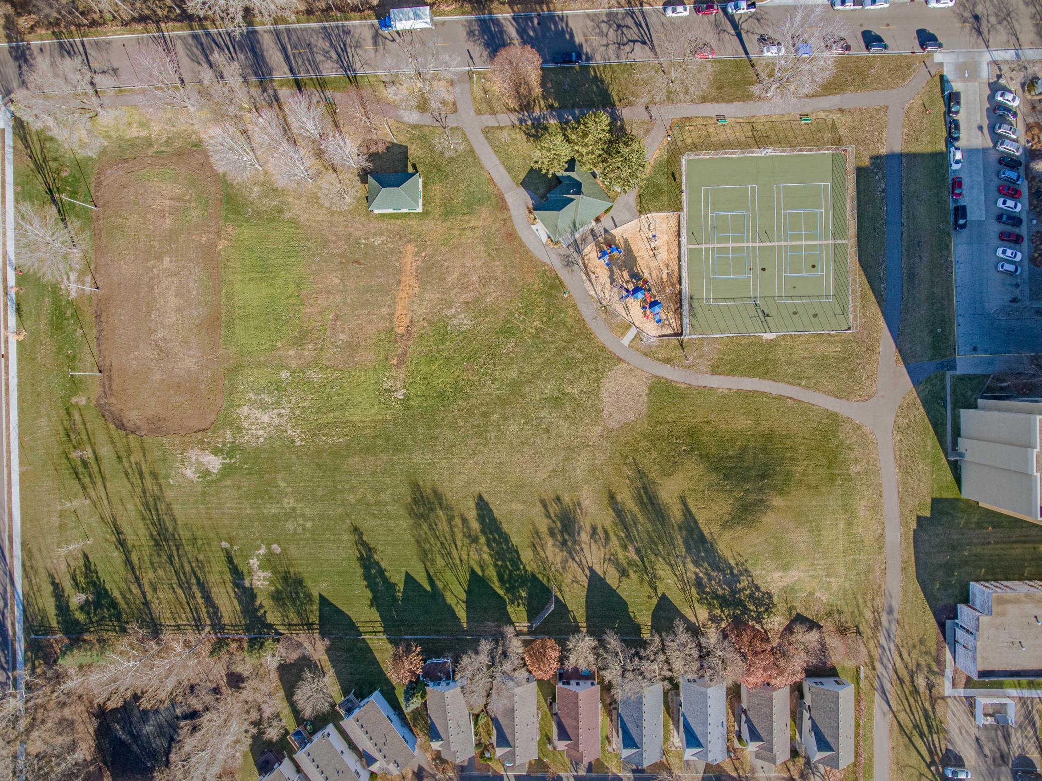 916 Parkside Boulevard