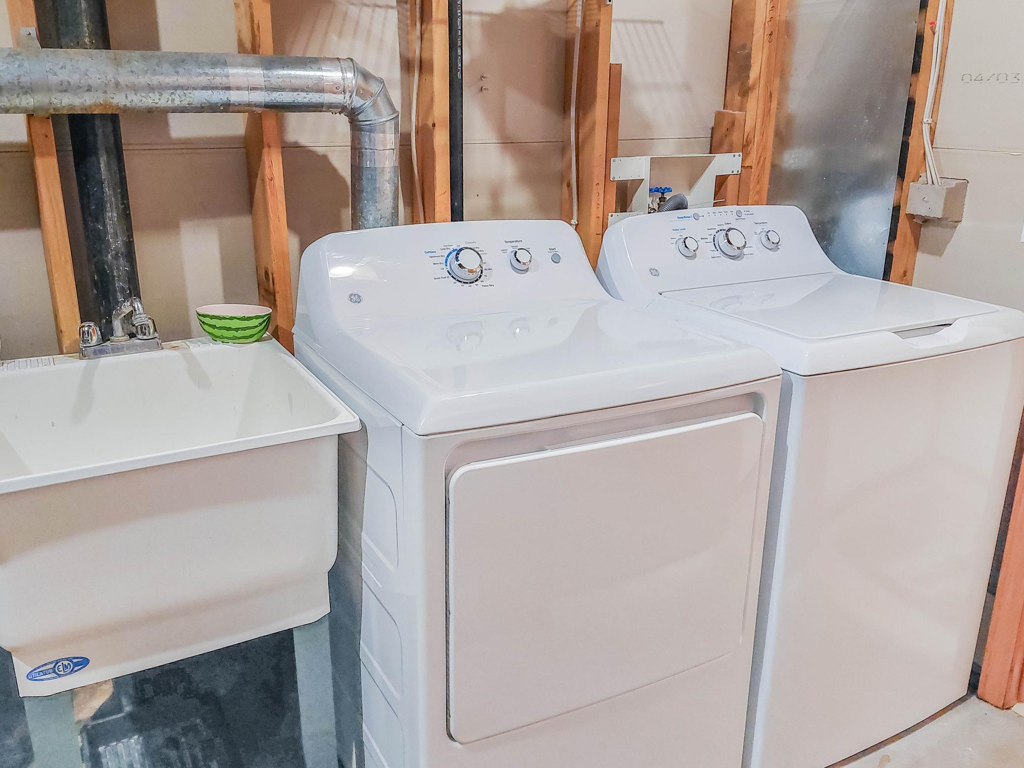 916 Parkside Boulevard