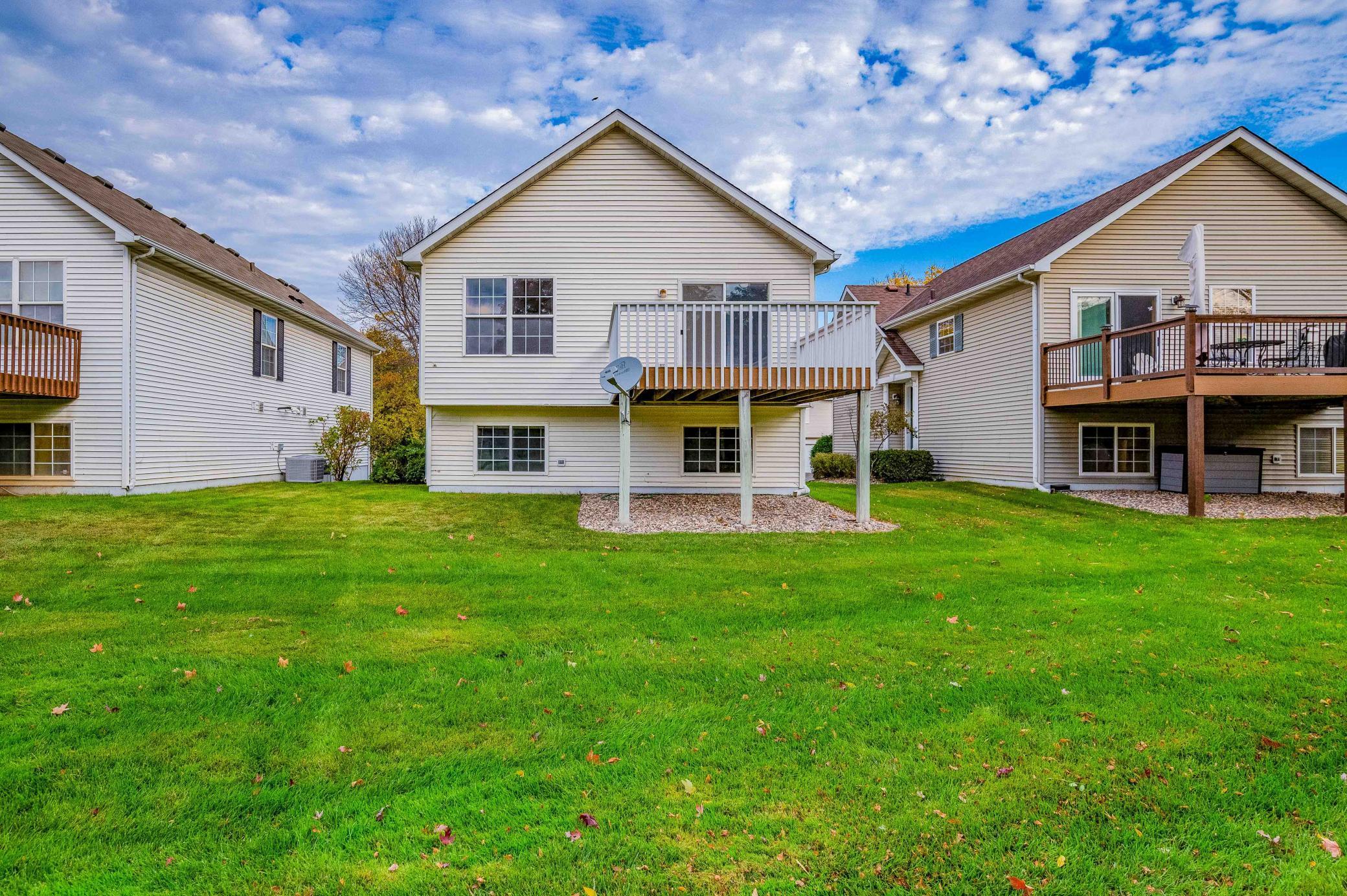 916 Parkside Boulevard