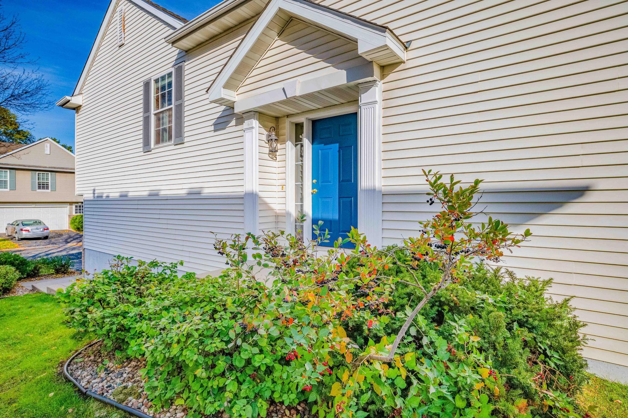 916 Parkside Boulevard