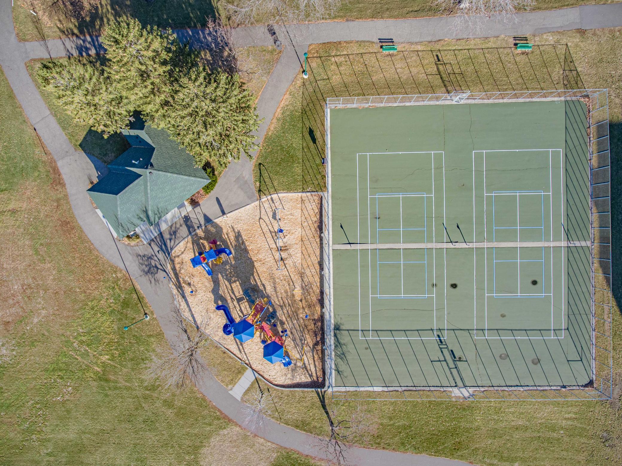 916 Parkside Boulevard