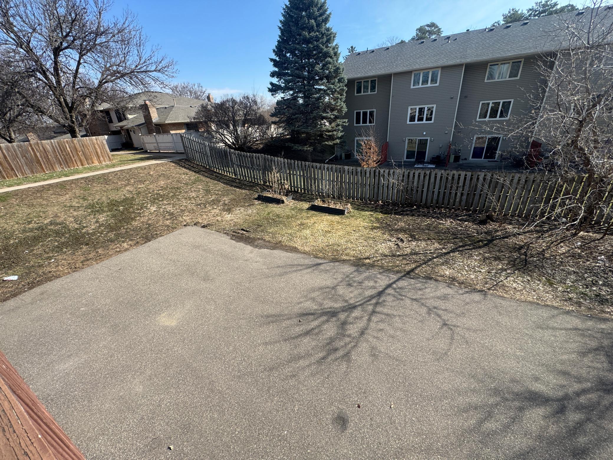 323 Van Buren Avenue N