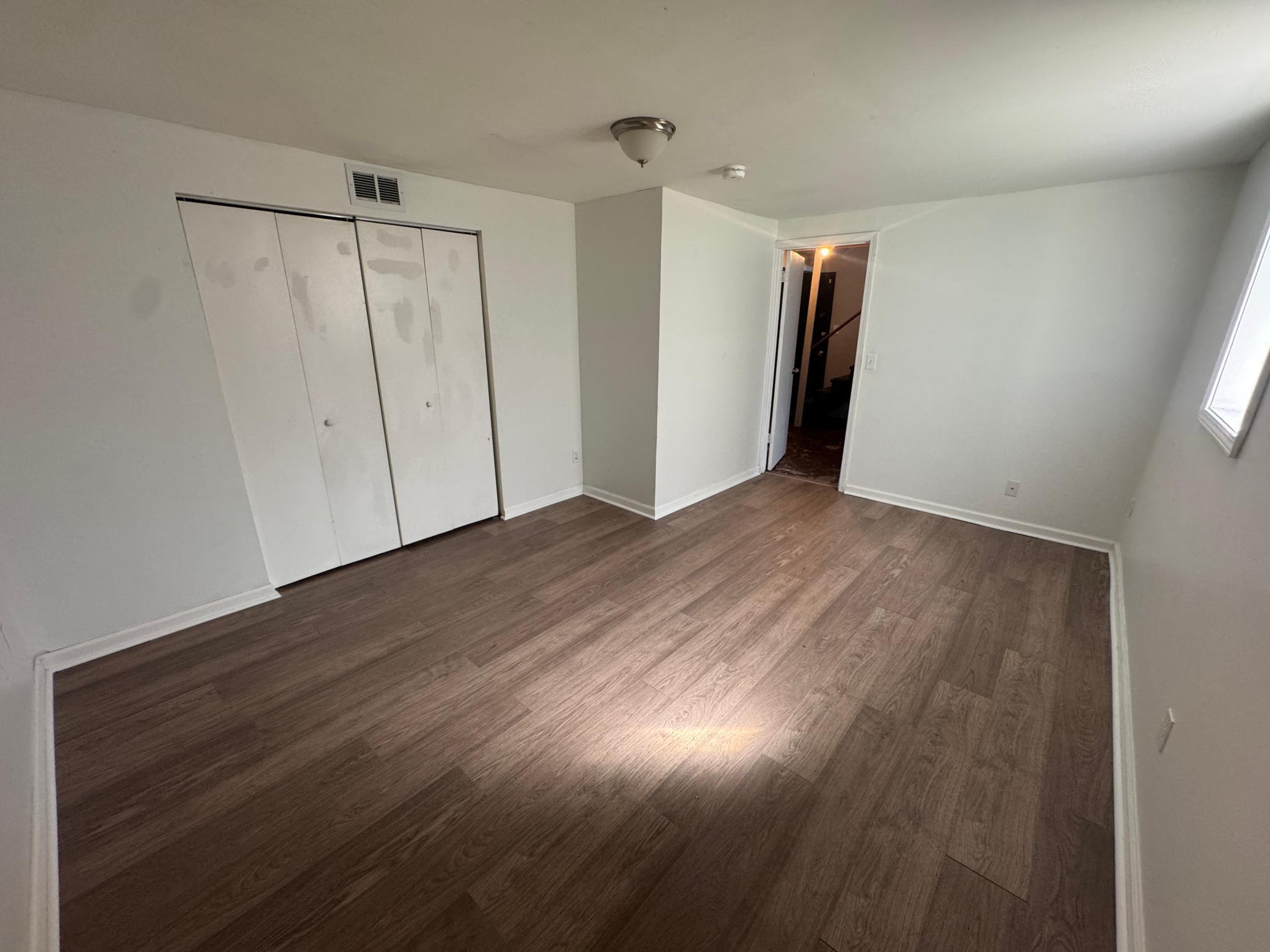 323 Van Buren Avenue N