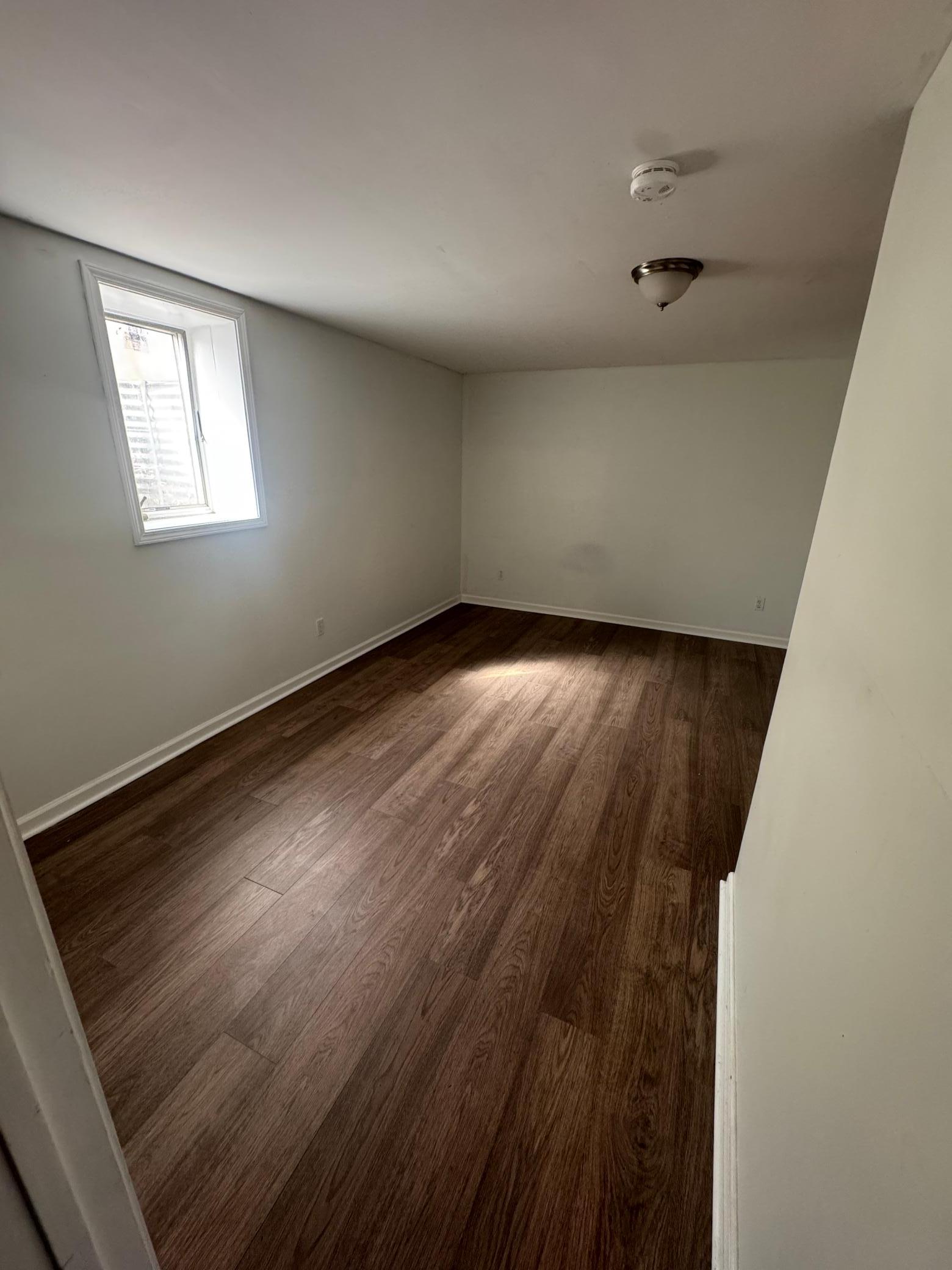 323 Van Buren Avenue N