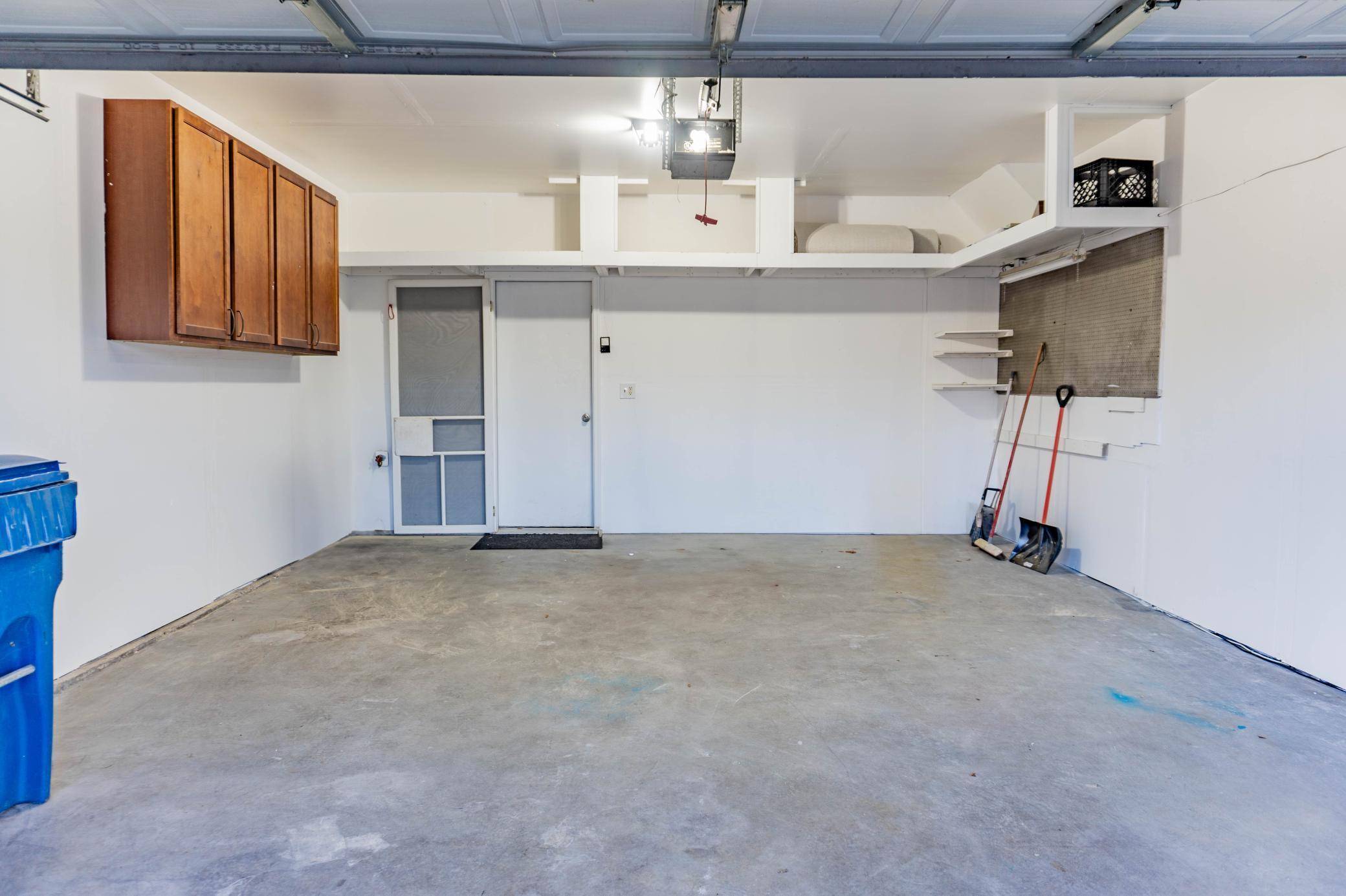 1122 Crystal Place W