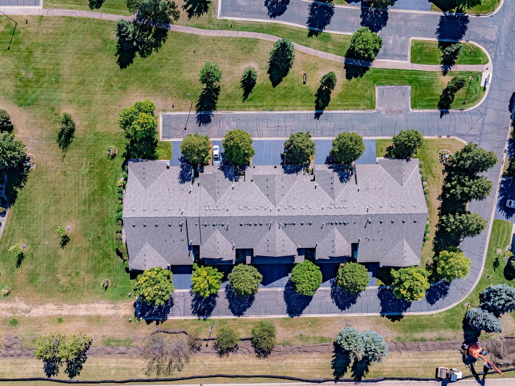 1122 Crystal Place W