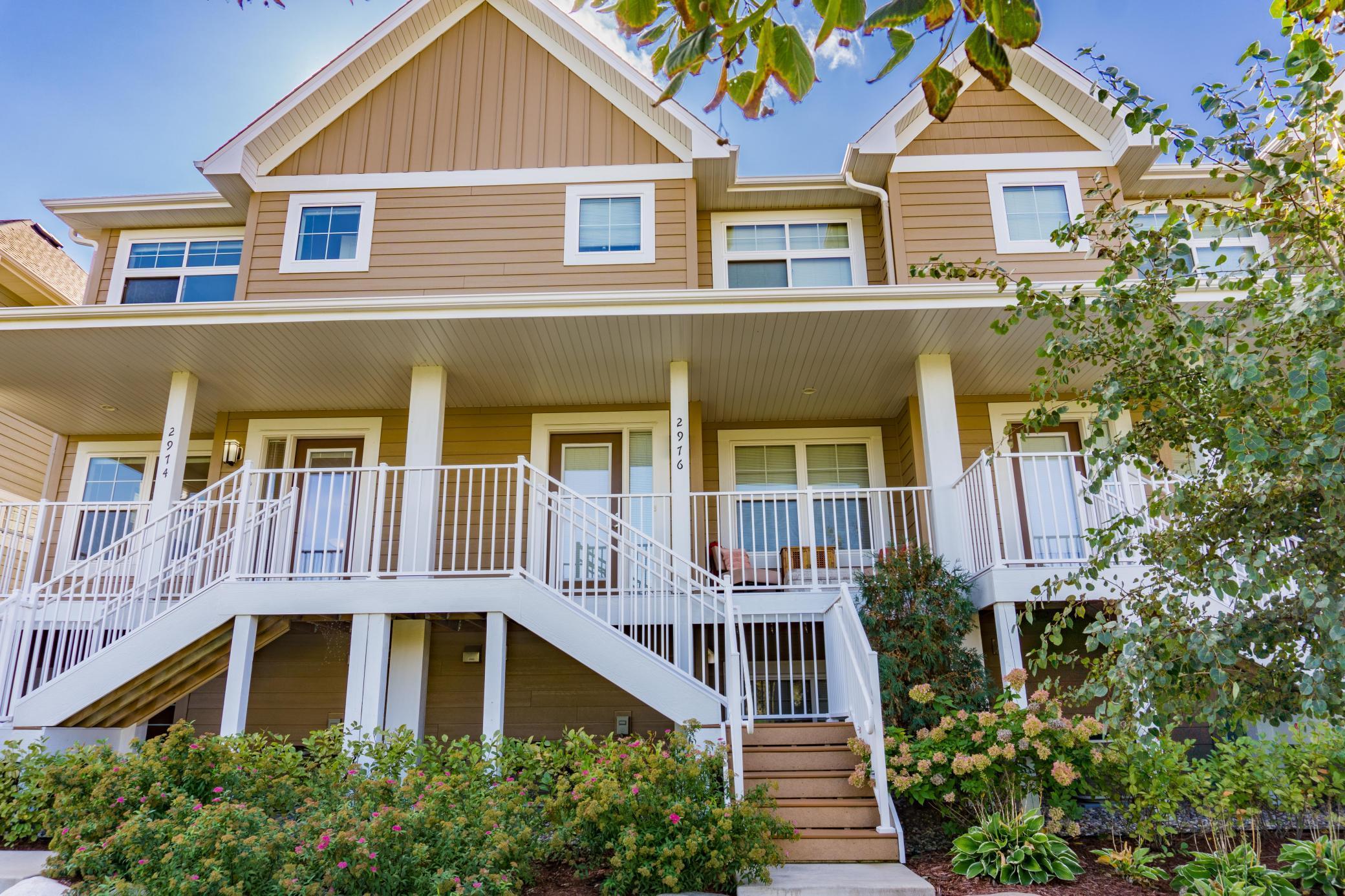 2976 Clover Ridge Drive