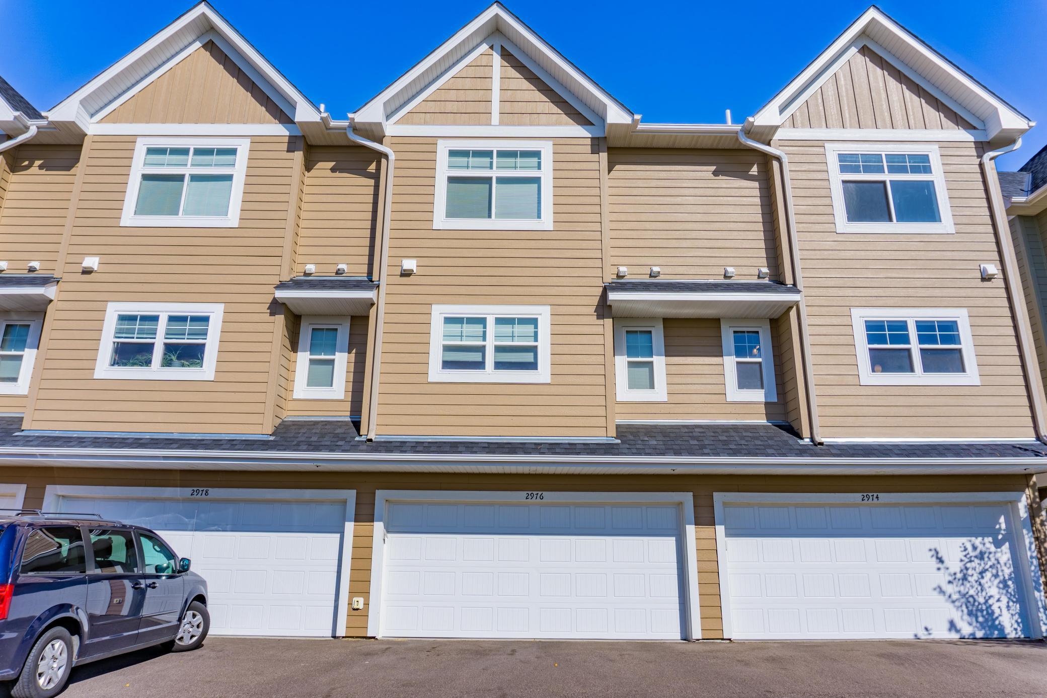 2976 Clover Ridge Drive