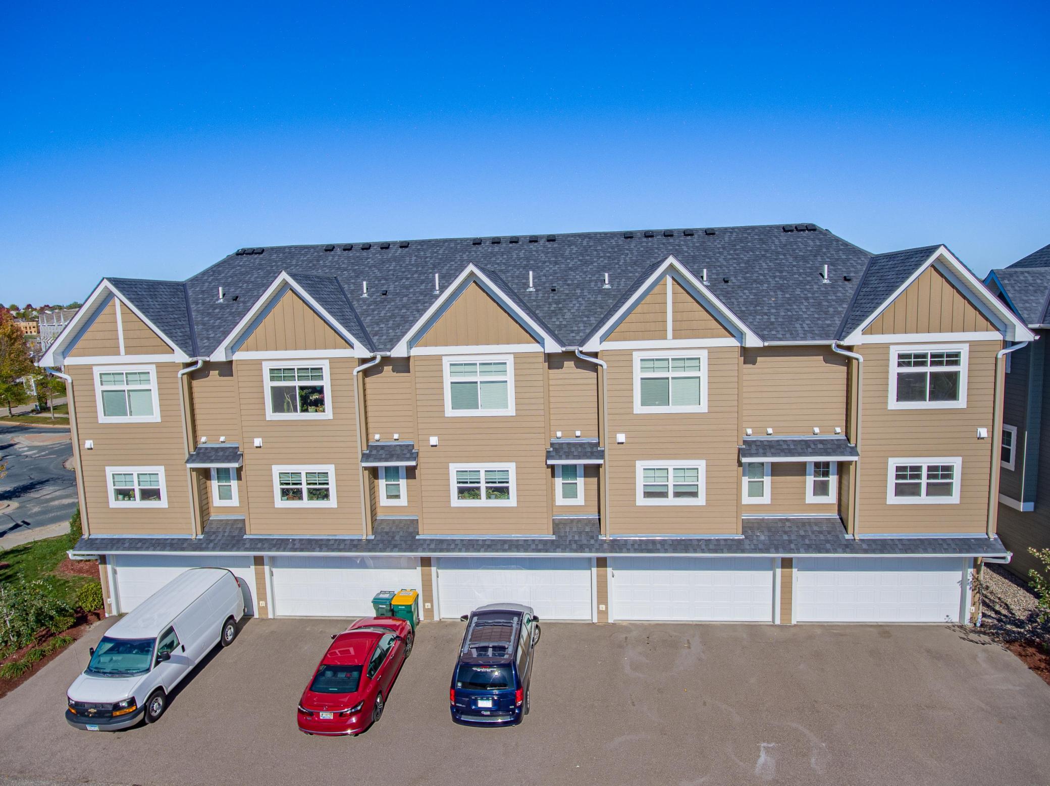 2976 Clover Ridge Drive