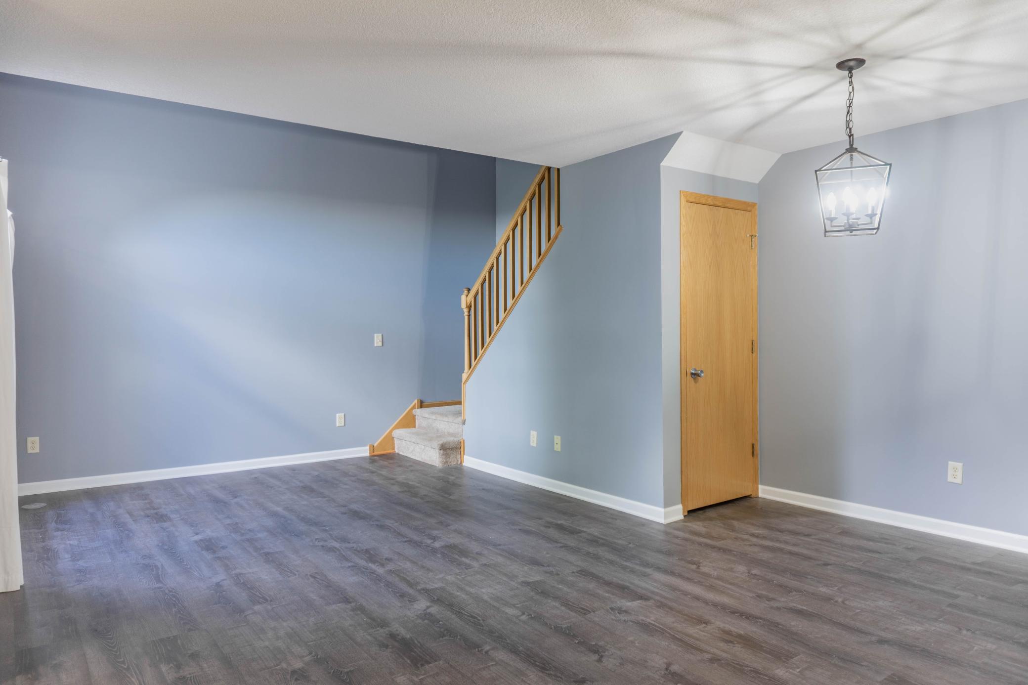 1118 Larkspur Lane