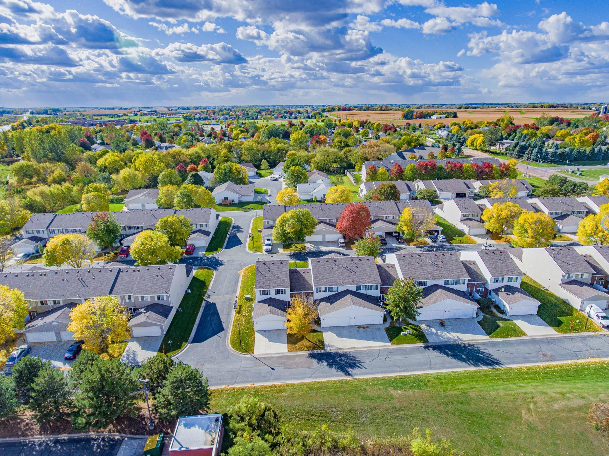 1118 Larkspur Lane