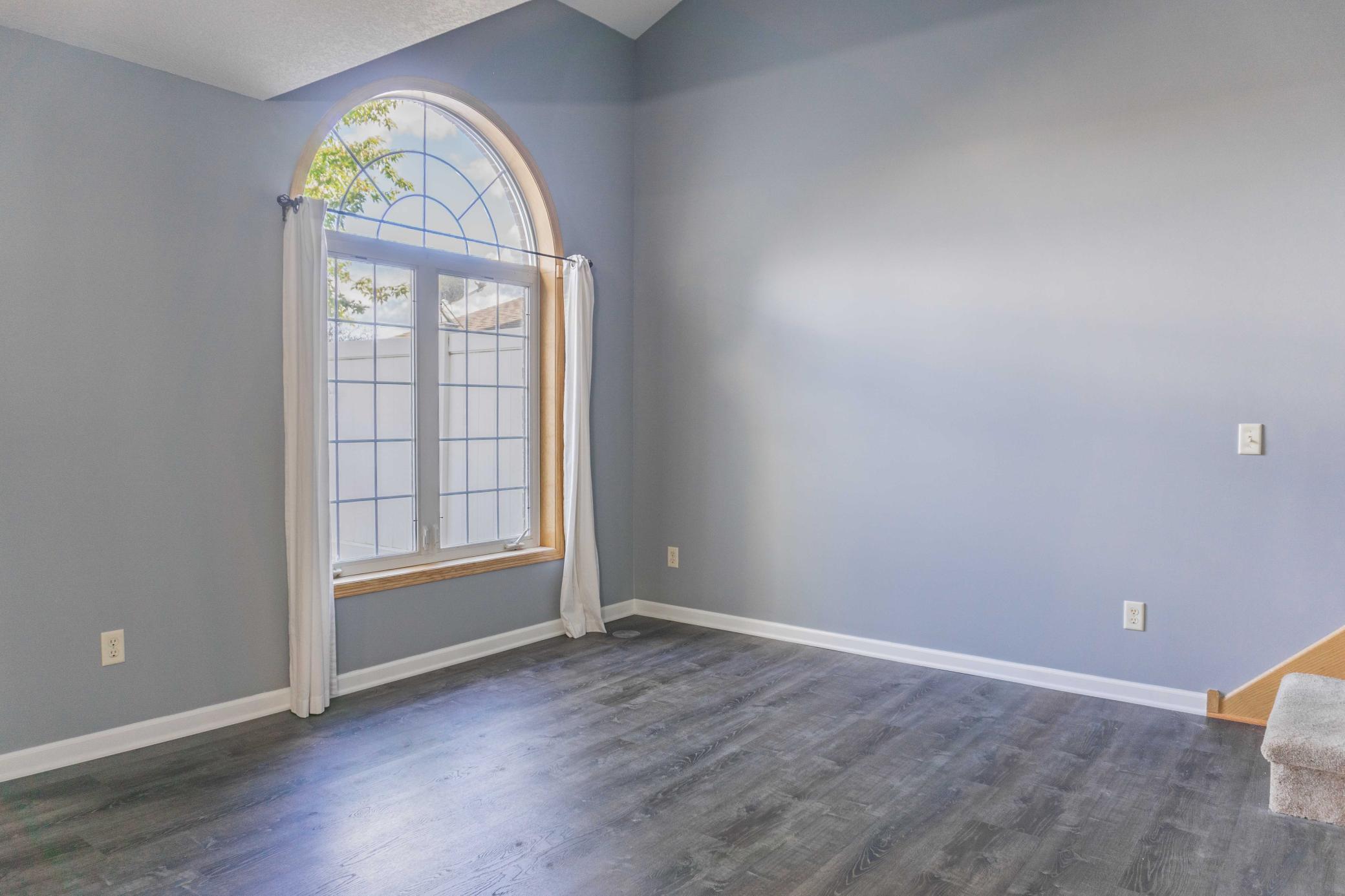 1118 Larkspur Lane