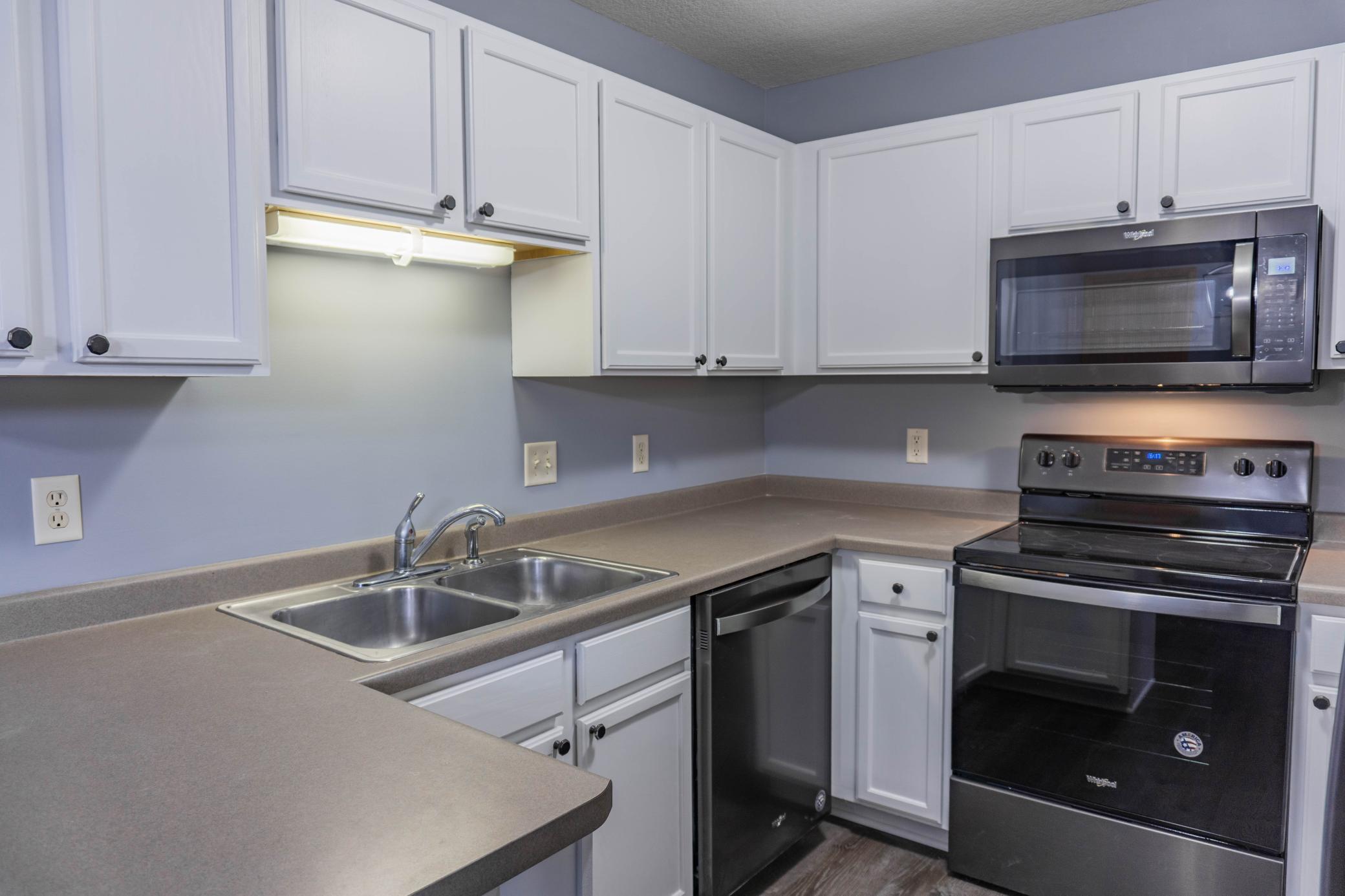 1118 Larkspur Lane