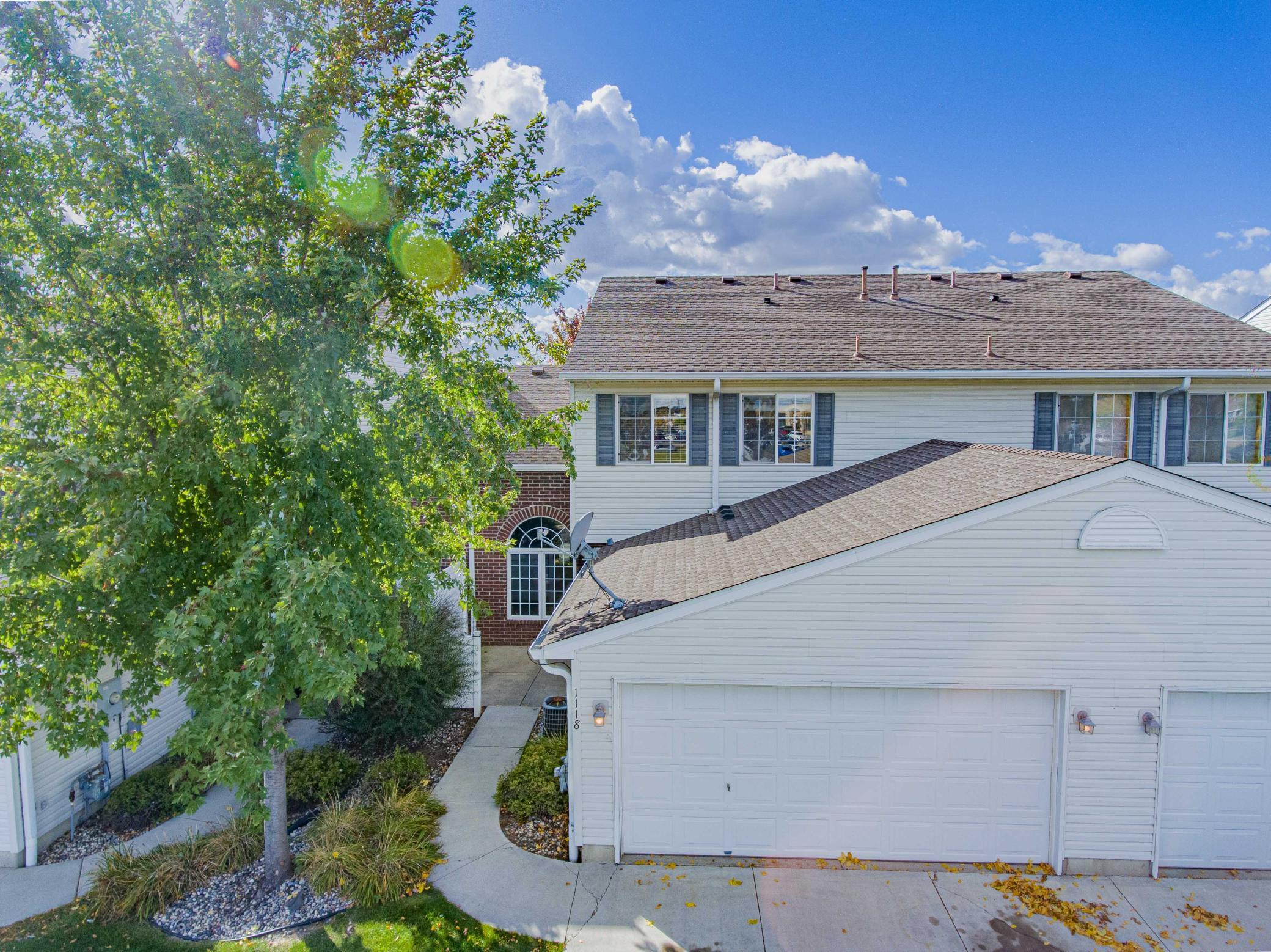 1118 Larkspur Lane