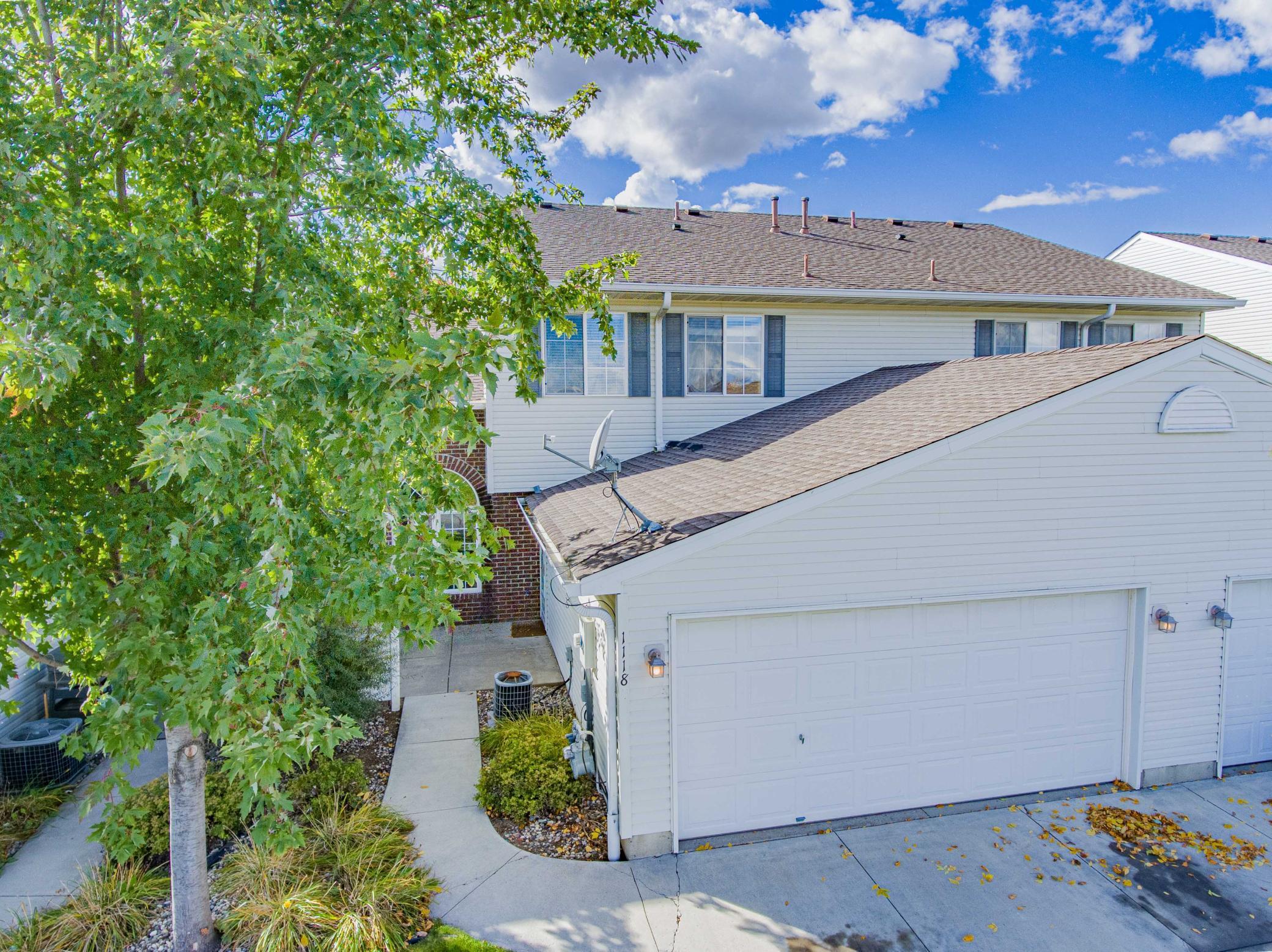 1118 Larkspur Lane