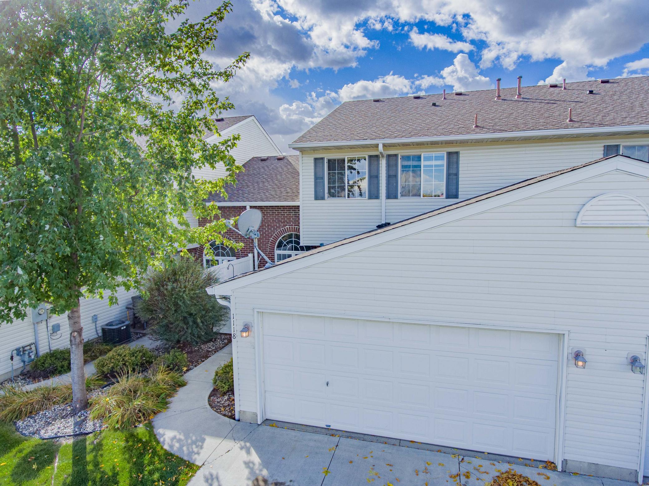1118 Larkspur Lane