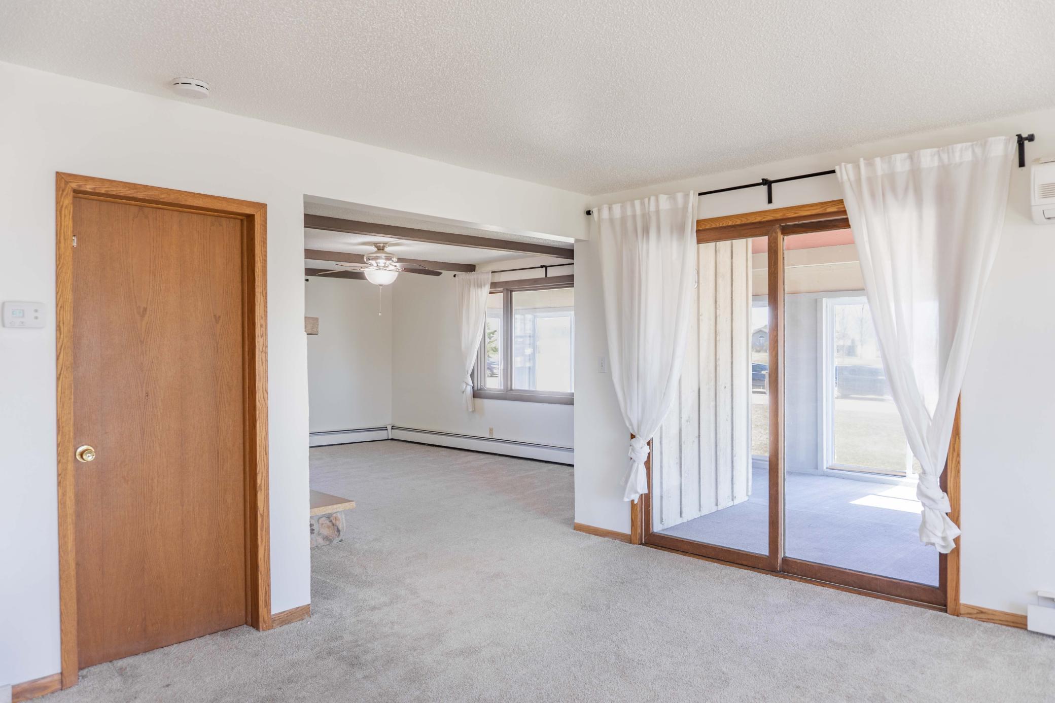 5690 County Road 10 N