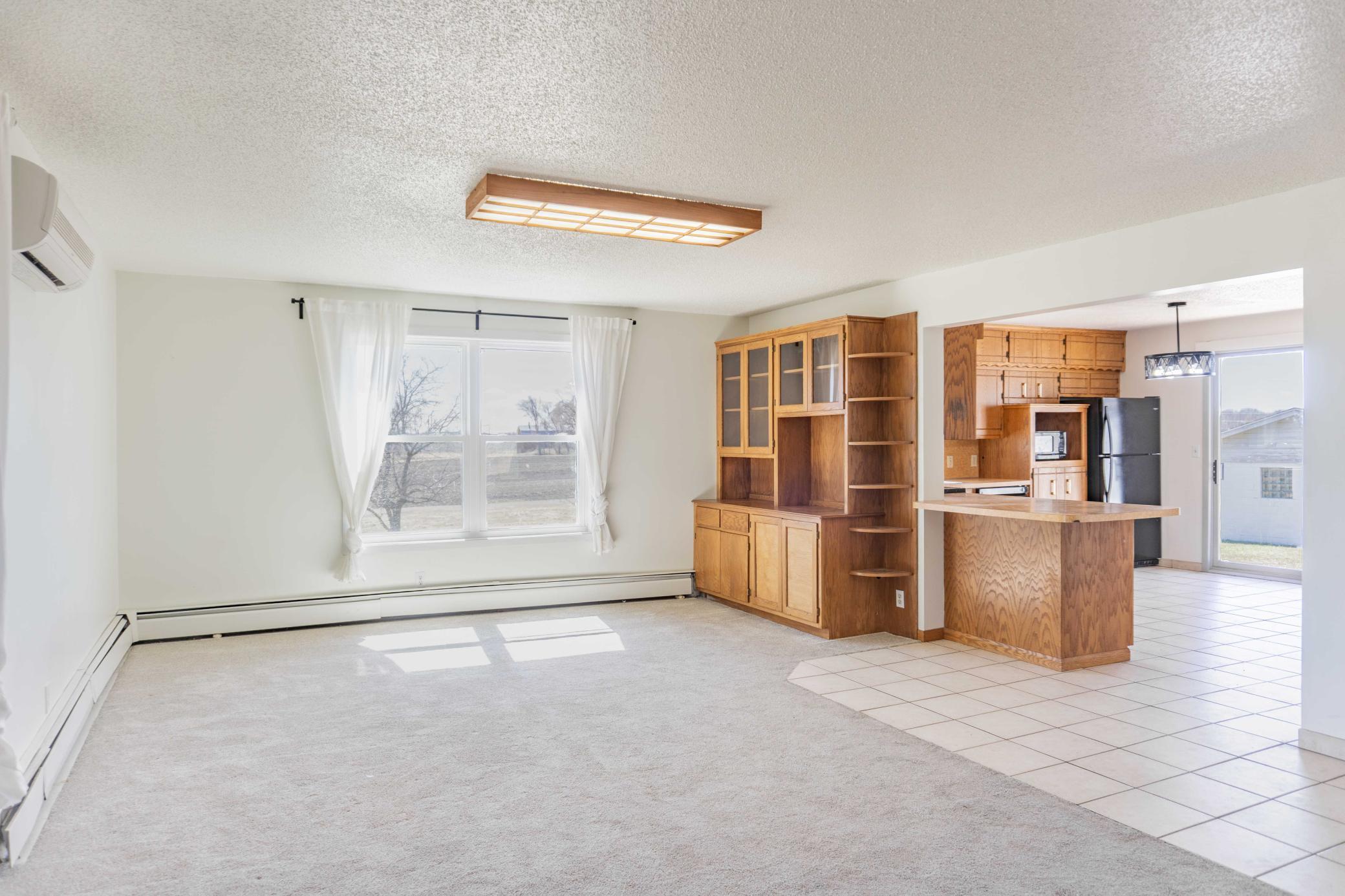 5690 County Road 10 N